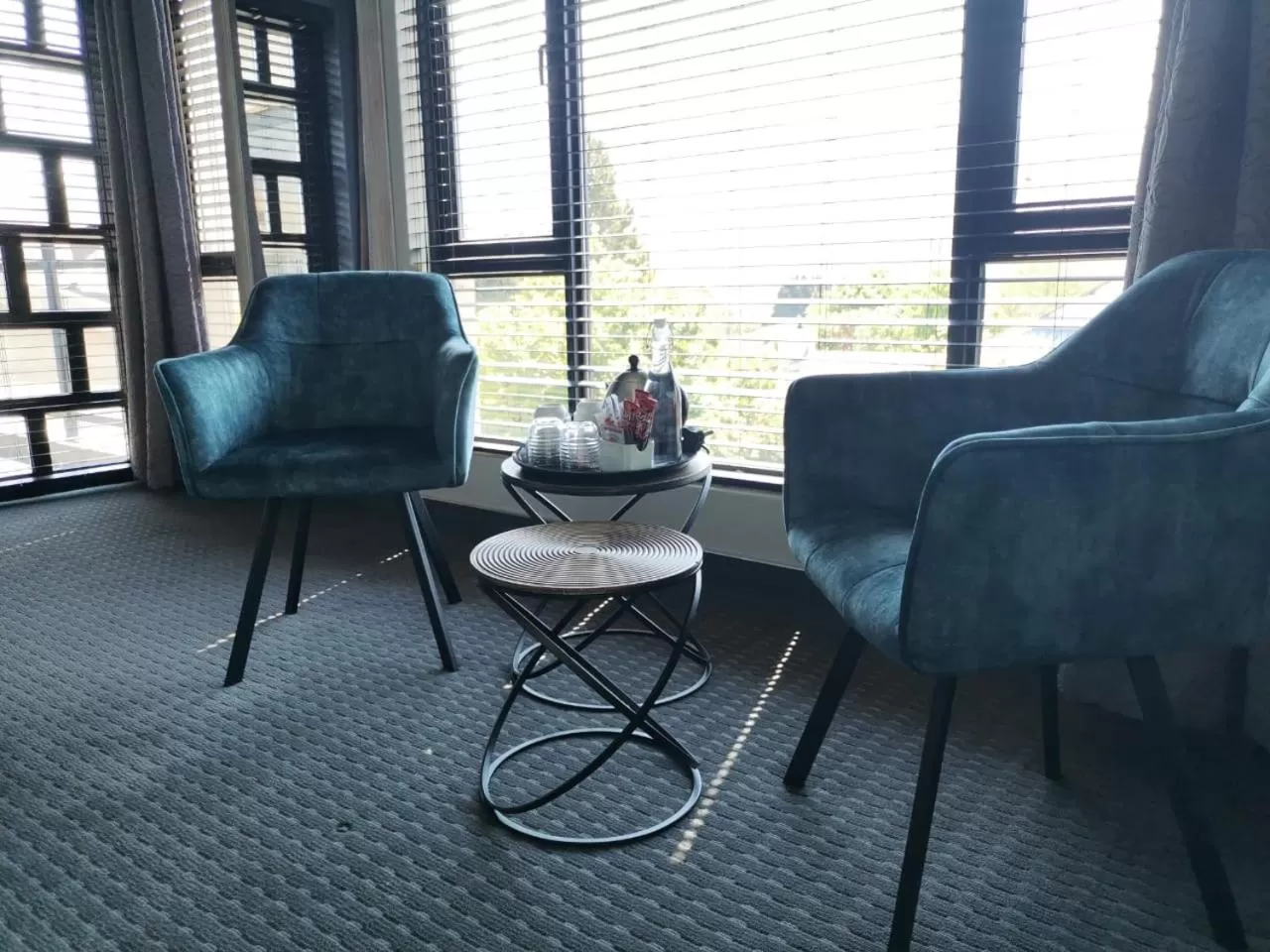 Seating Area in The Raz