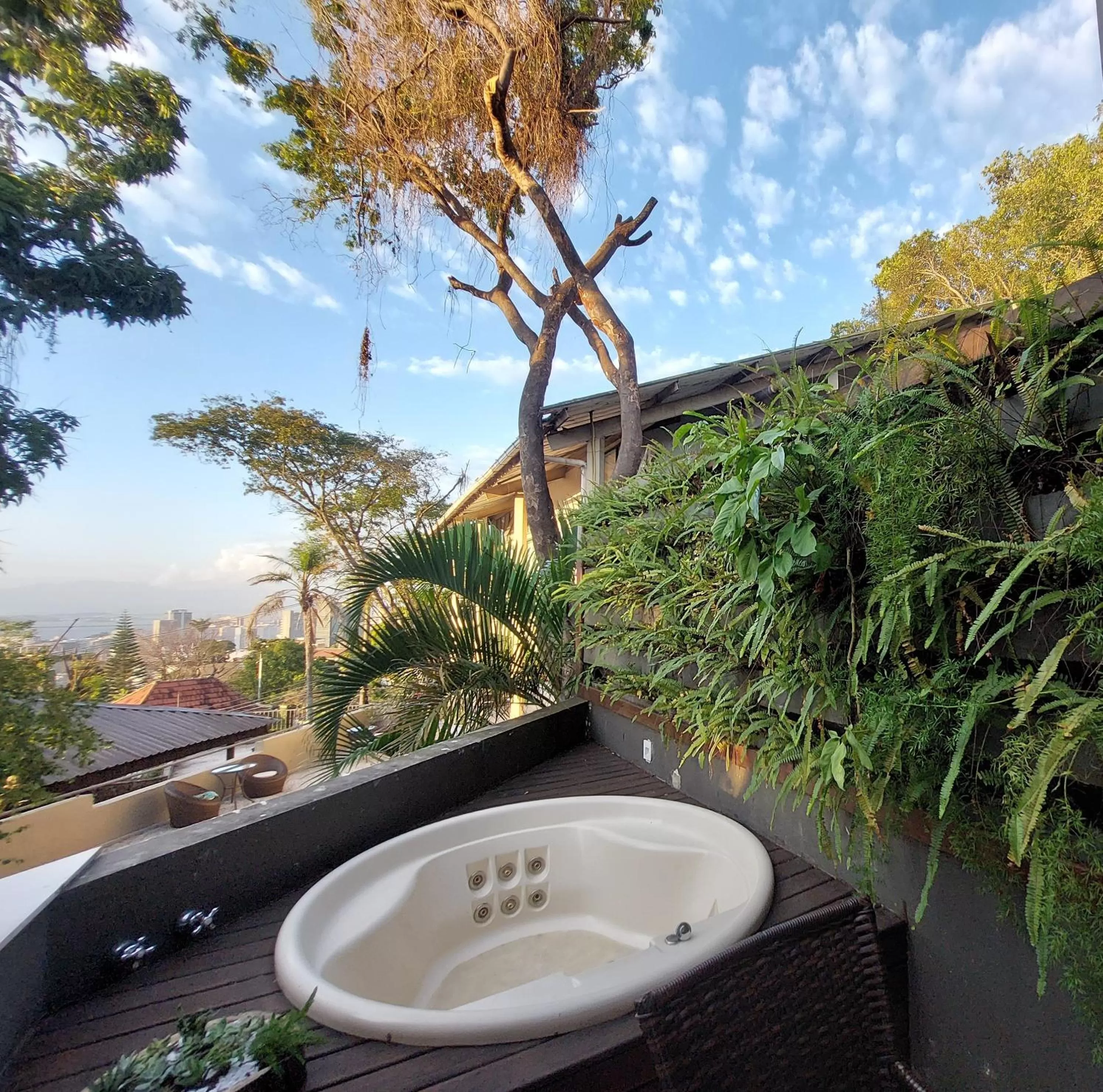 Bedroom, Bathroom in Sant' Martre