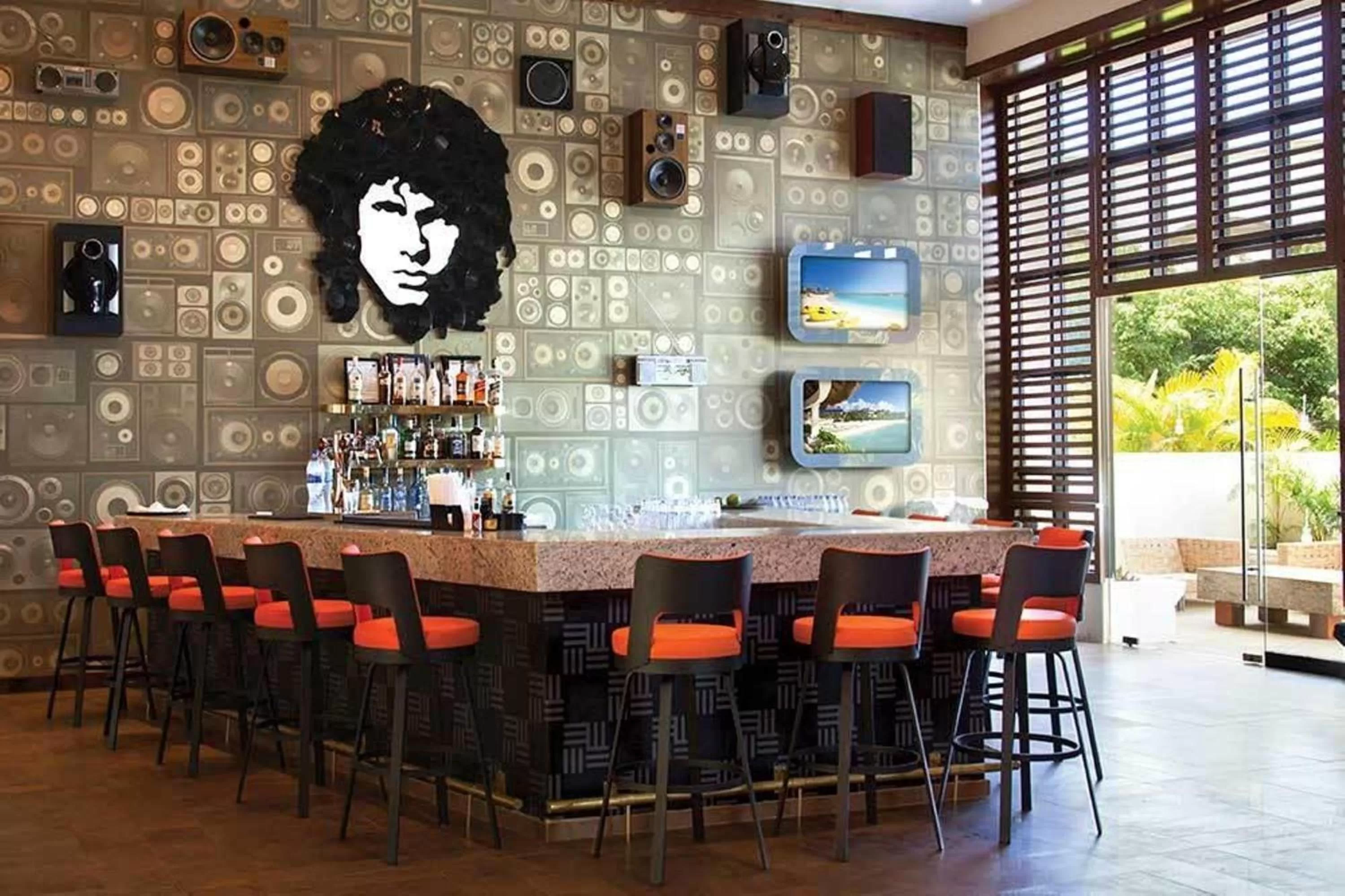 Lounge or bar in Hard Rock Hotel Riviera Maya - All Inclusive