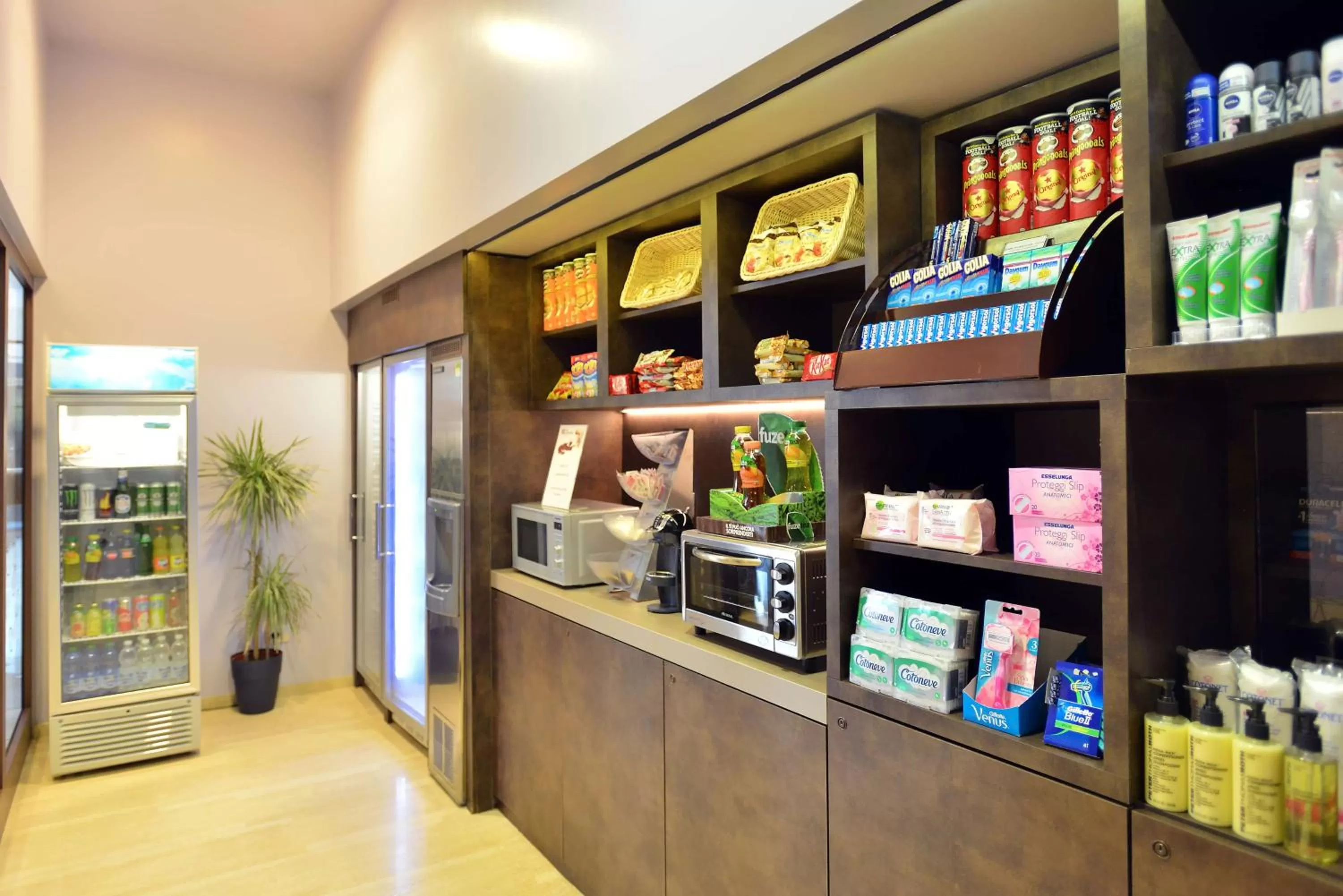 Restaurant/places to eat in Hilton Garden Inn Milan North