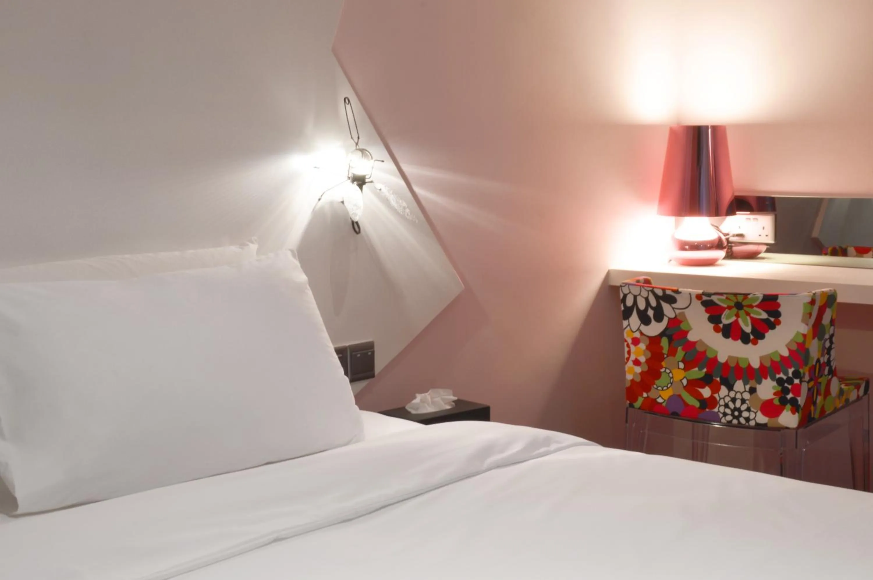 Bedroom, Bed in Melange Boutique Hotel Bukit Bintang