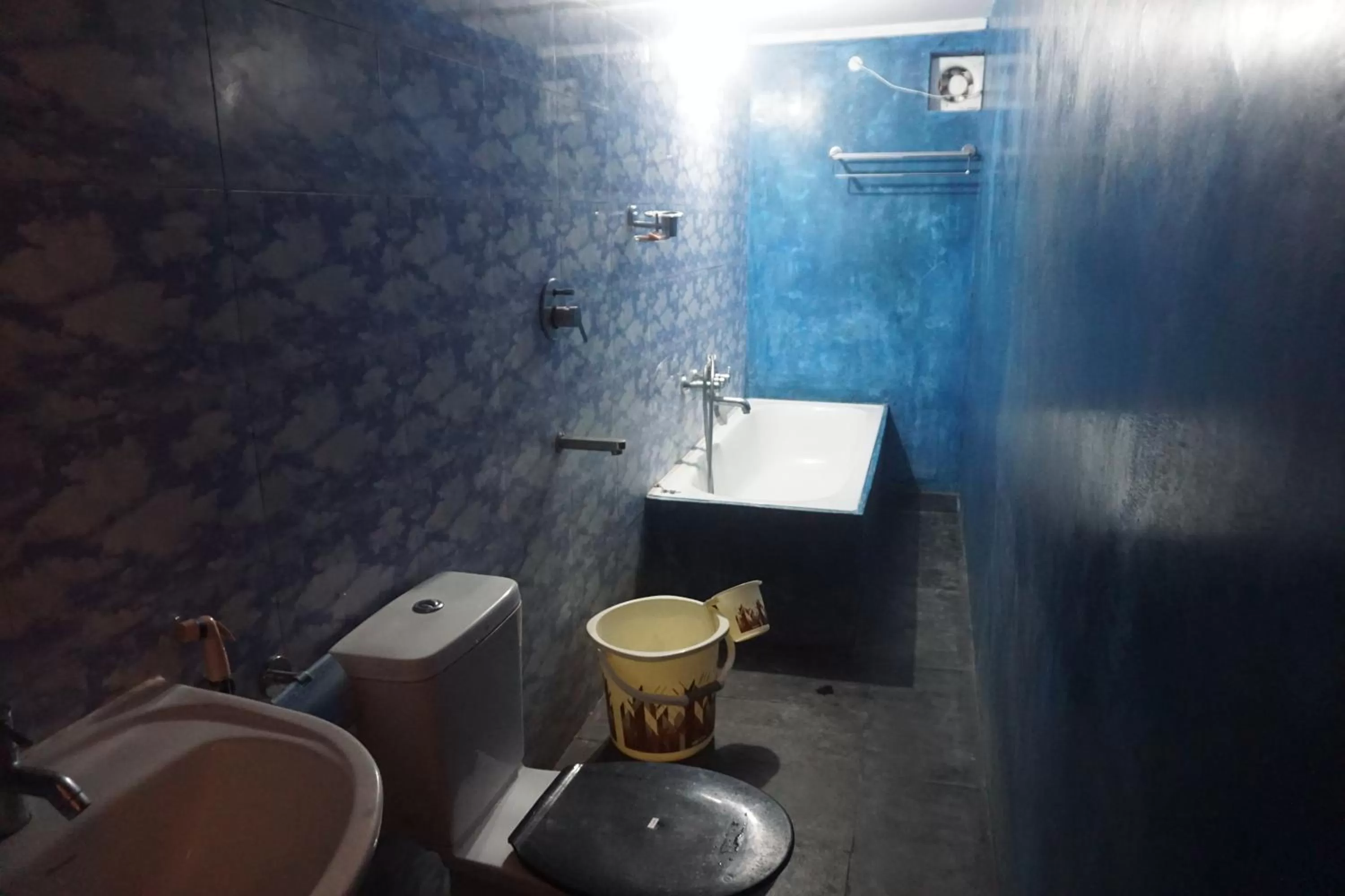 Bathroom in Green's Guest House