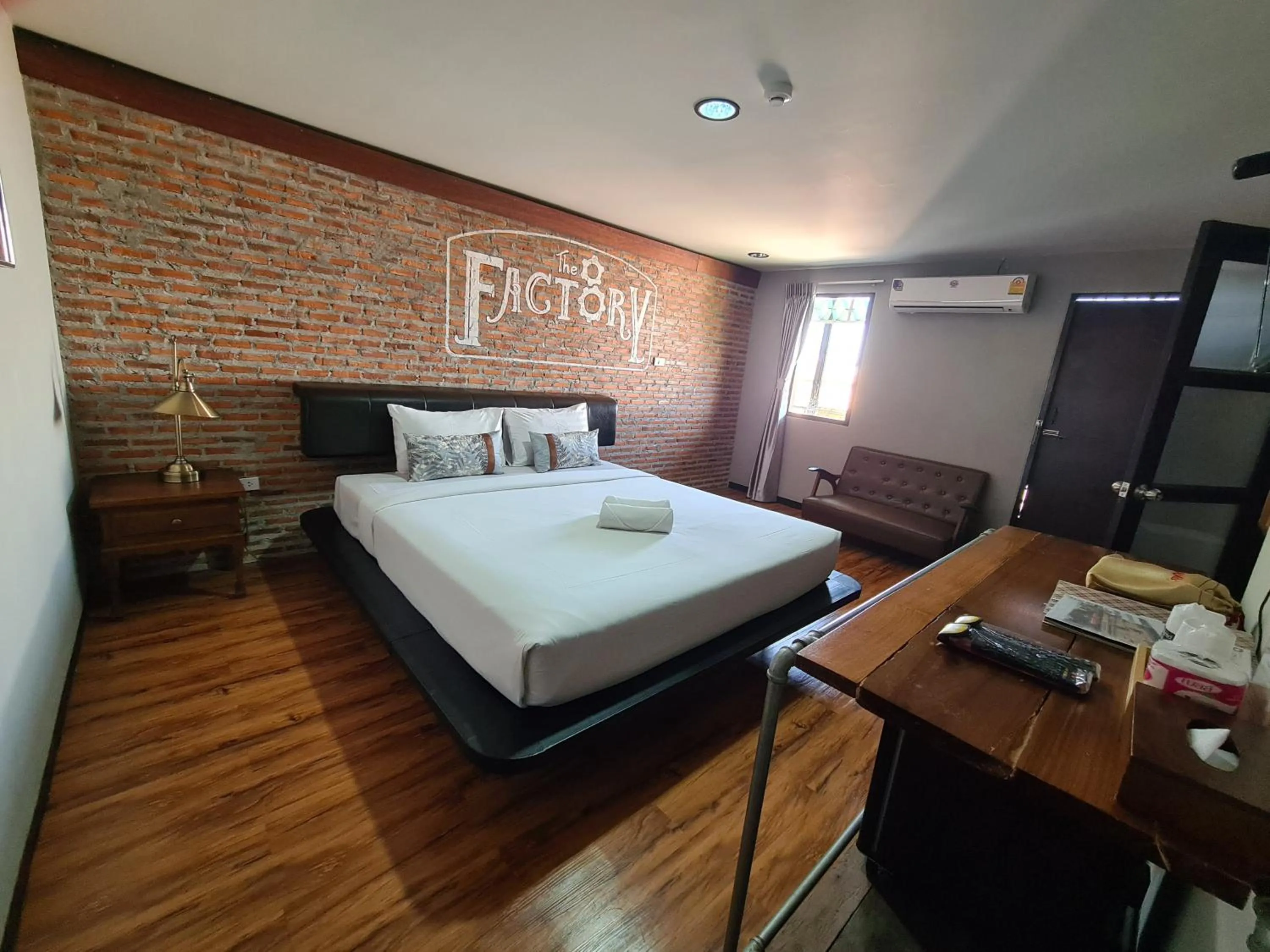 Bedroom, Bed in The 8 Factory Hotel Phitsanulok