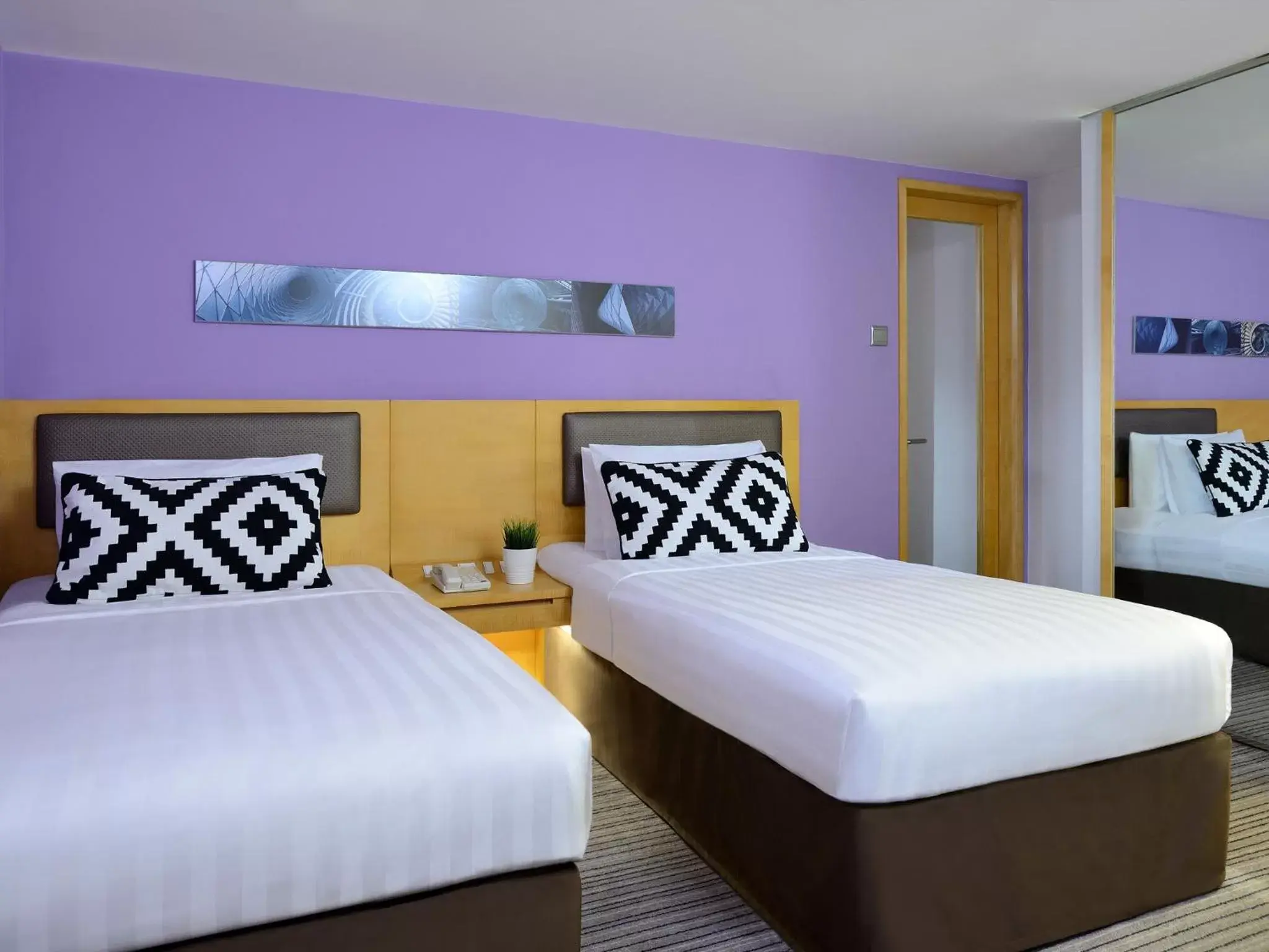 Family Quadruple Room in Kew Green Hotel Wanchai Hong Kong Family Quadruple Room in Kew Green Hotel Wanchai Hong Kong