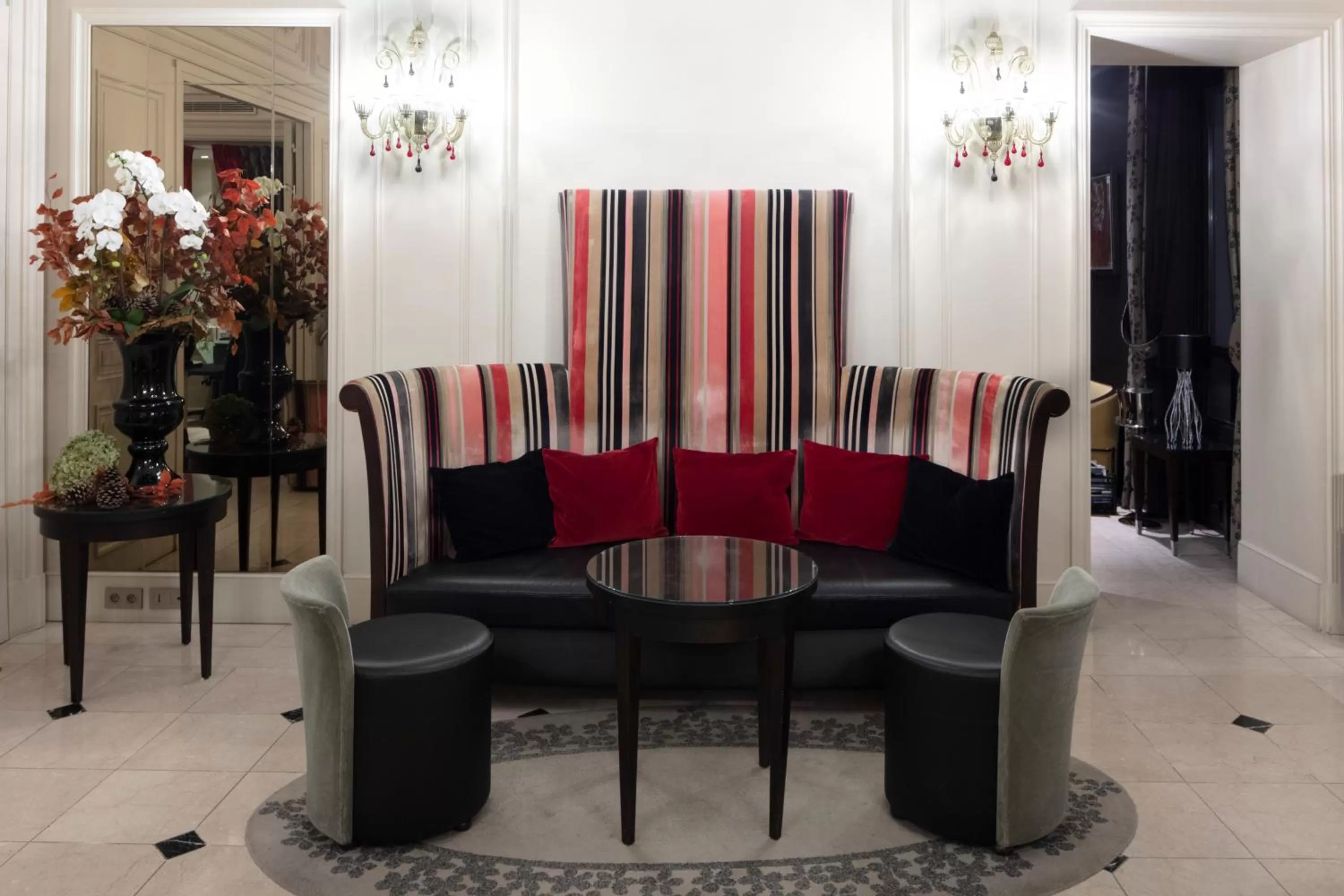 Decorative detail in Hôtel Regent's Garden - Astotel