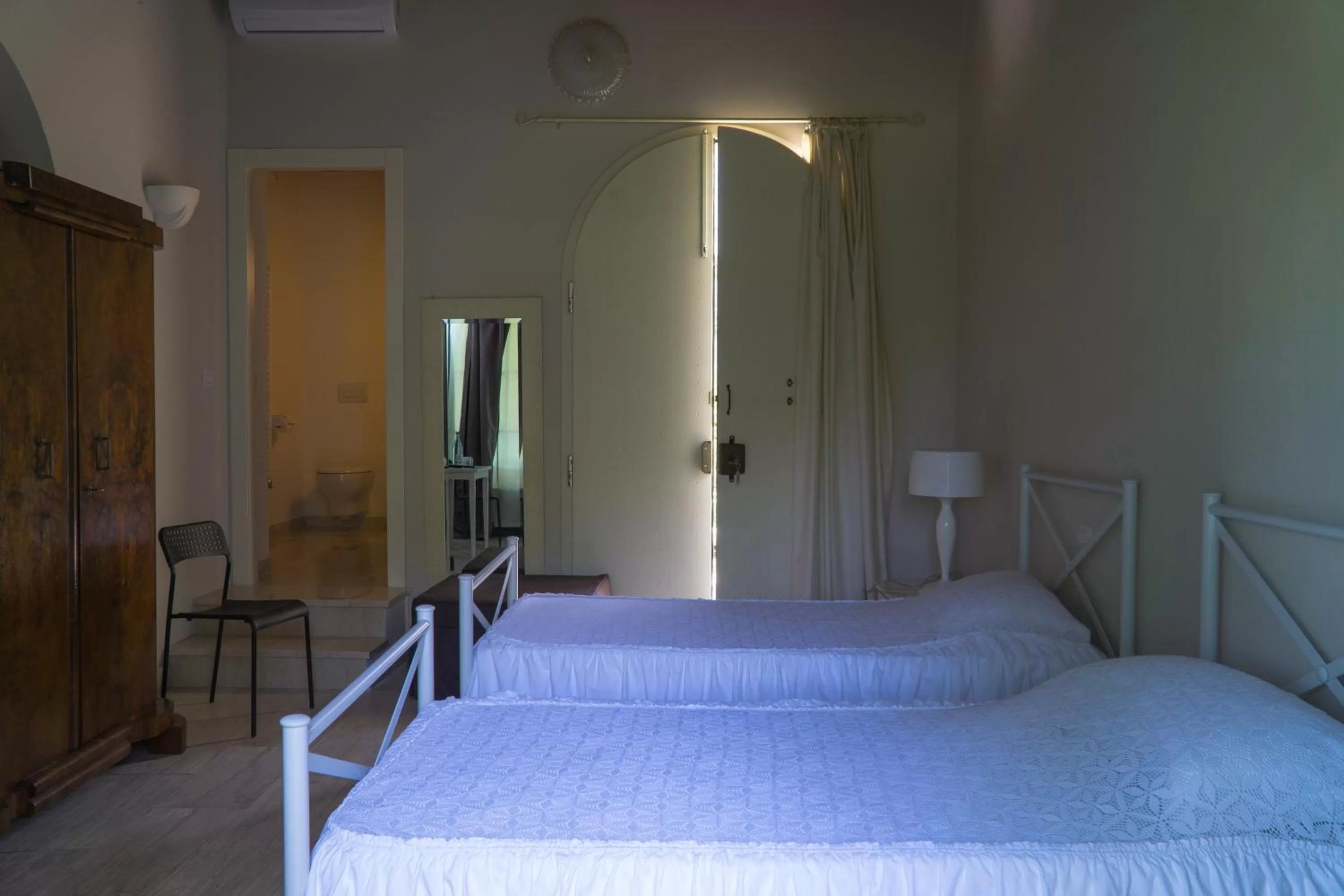 Bed in Villa Franca in Franciacorta