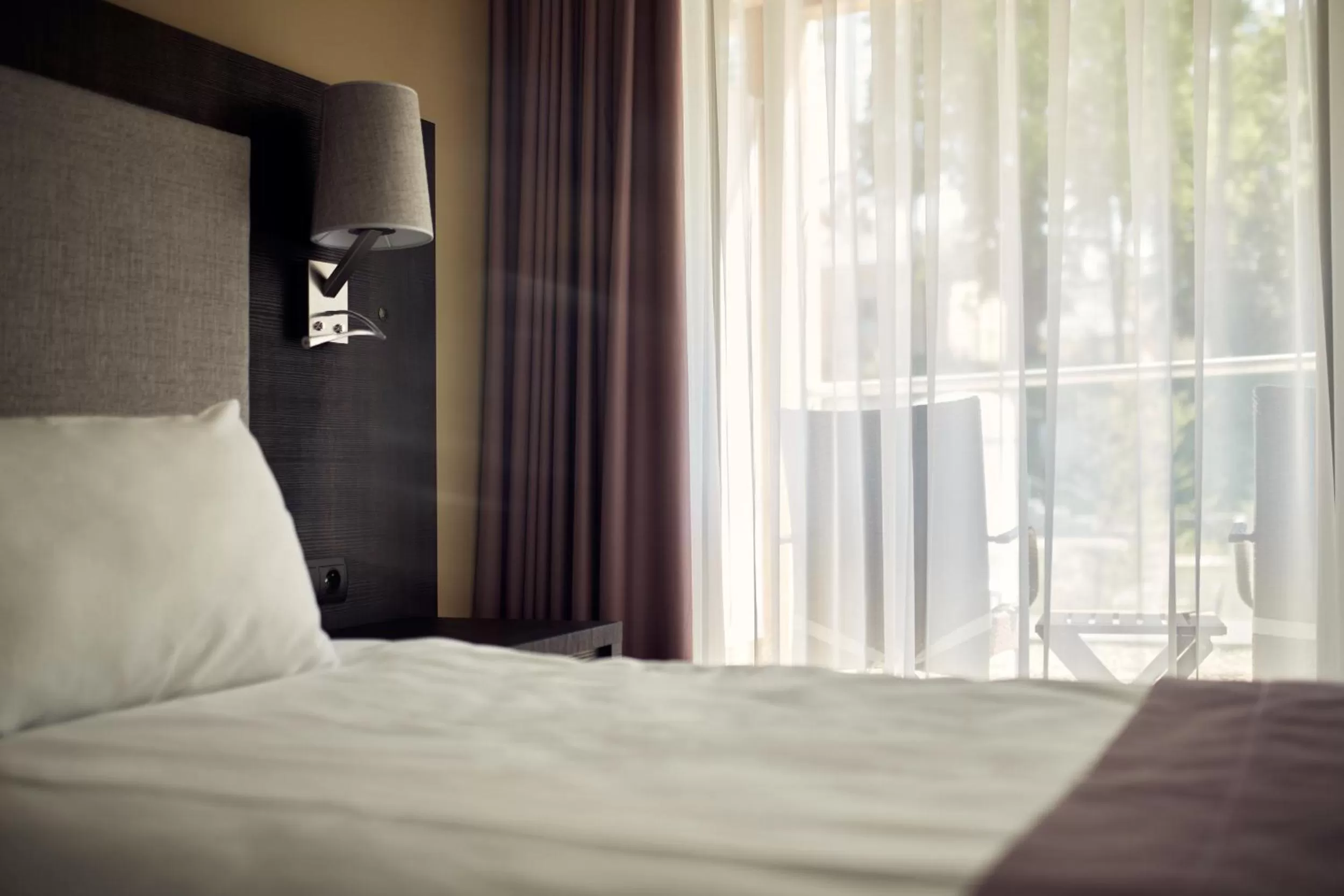 Bed in Bristol Art & Medical SPA