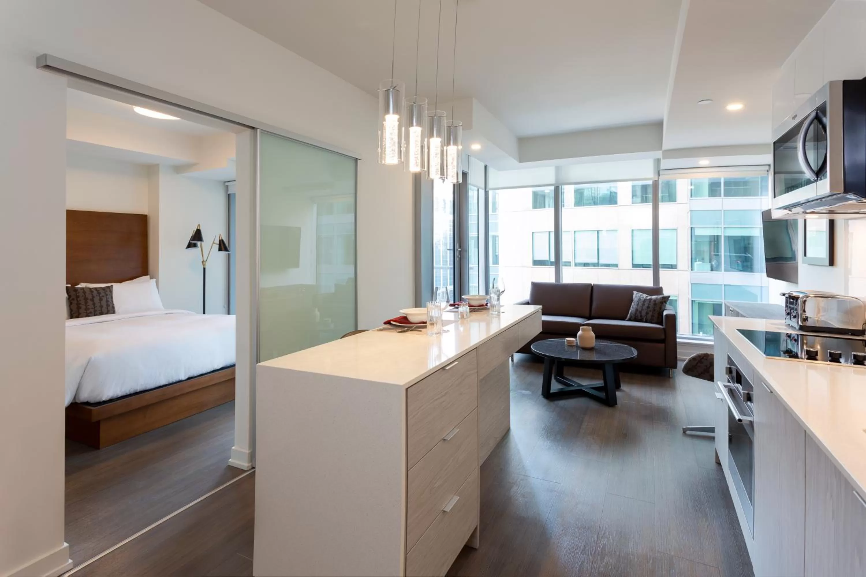 Photo of the whole room, Bed in reStays Ottawa