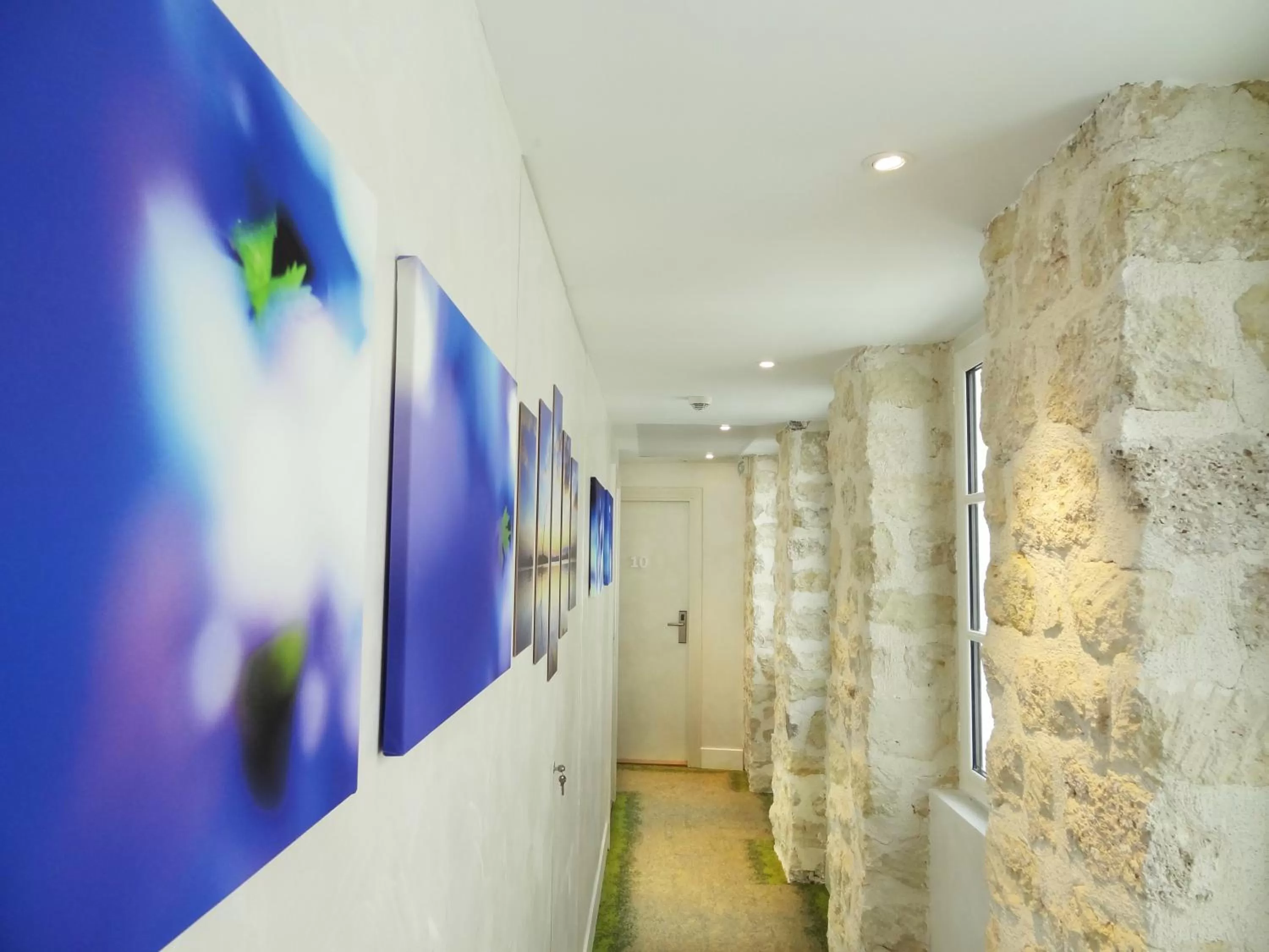 Decorative detail in Le Pavillon Hotel