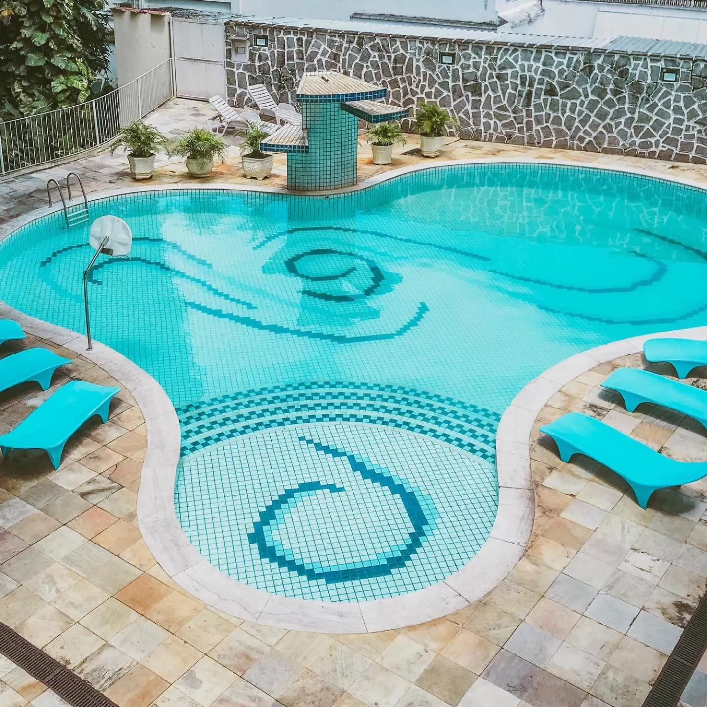 Swimming Pool in Hotel Cataguases