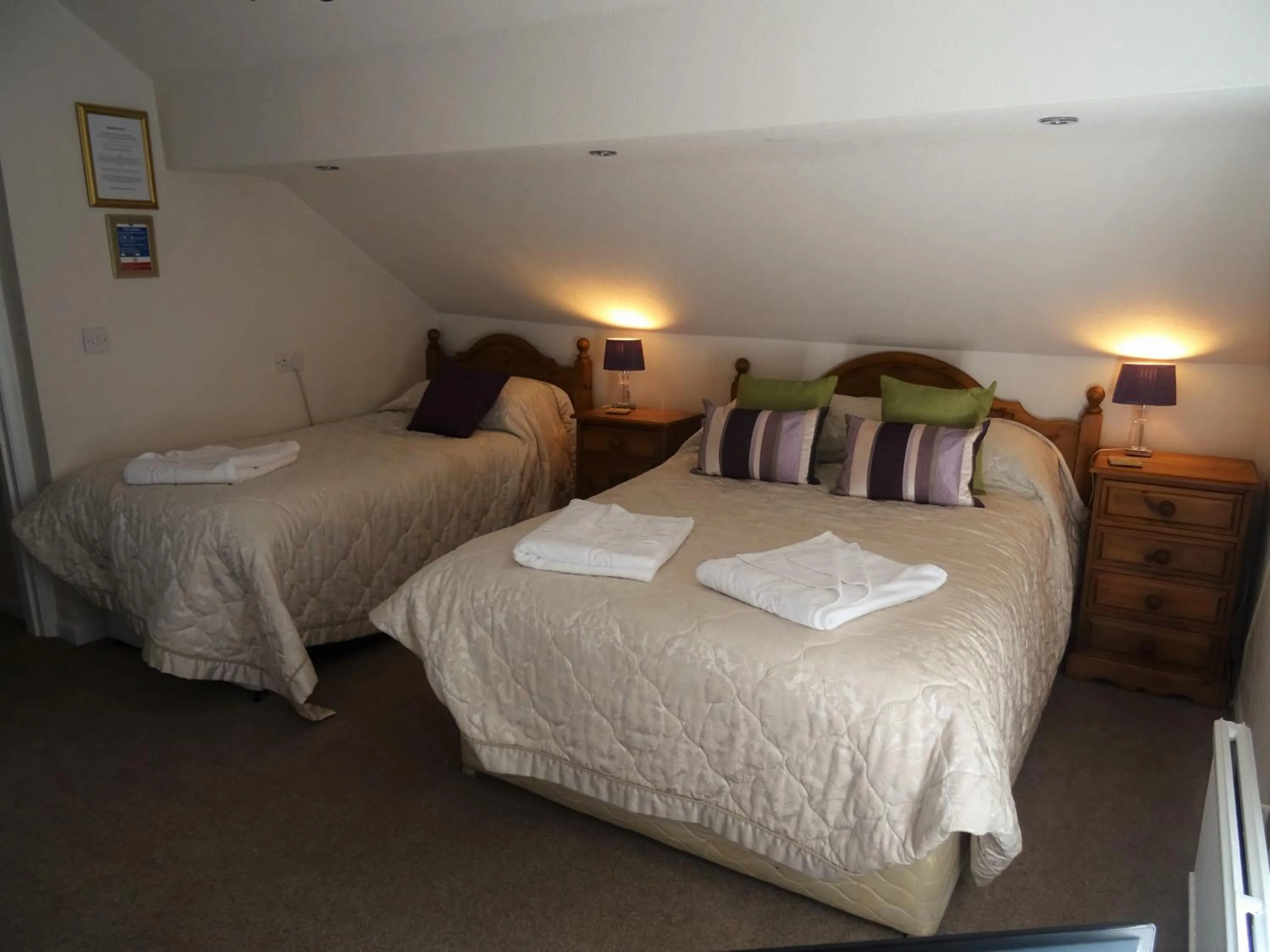 Bed in Meadowcroft Guest House