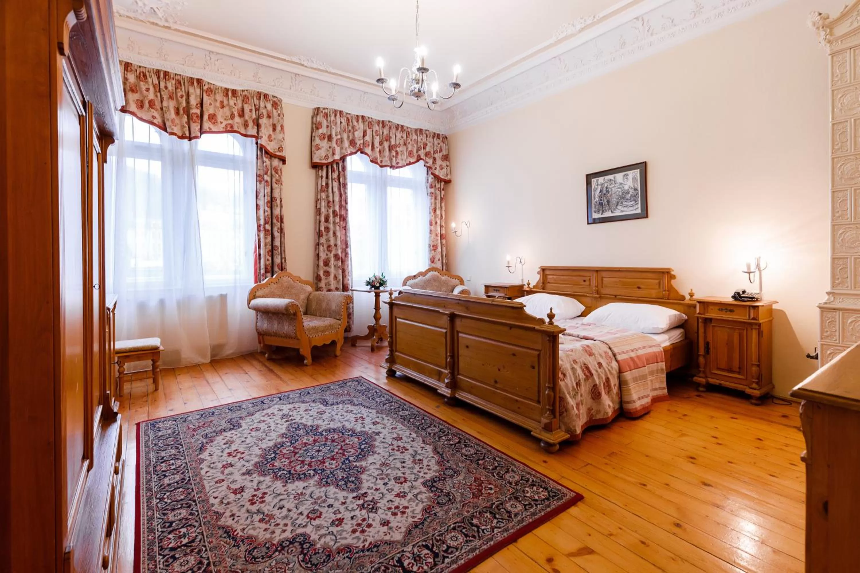 Living room, Bed in Hotel Heluan