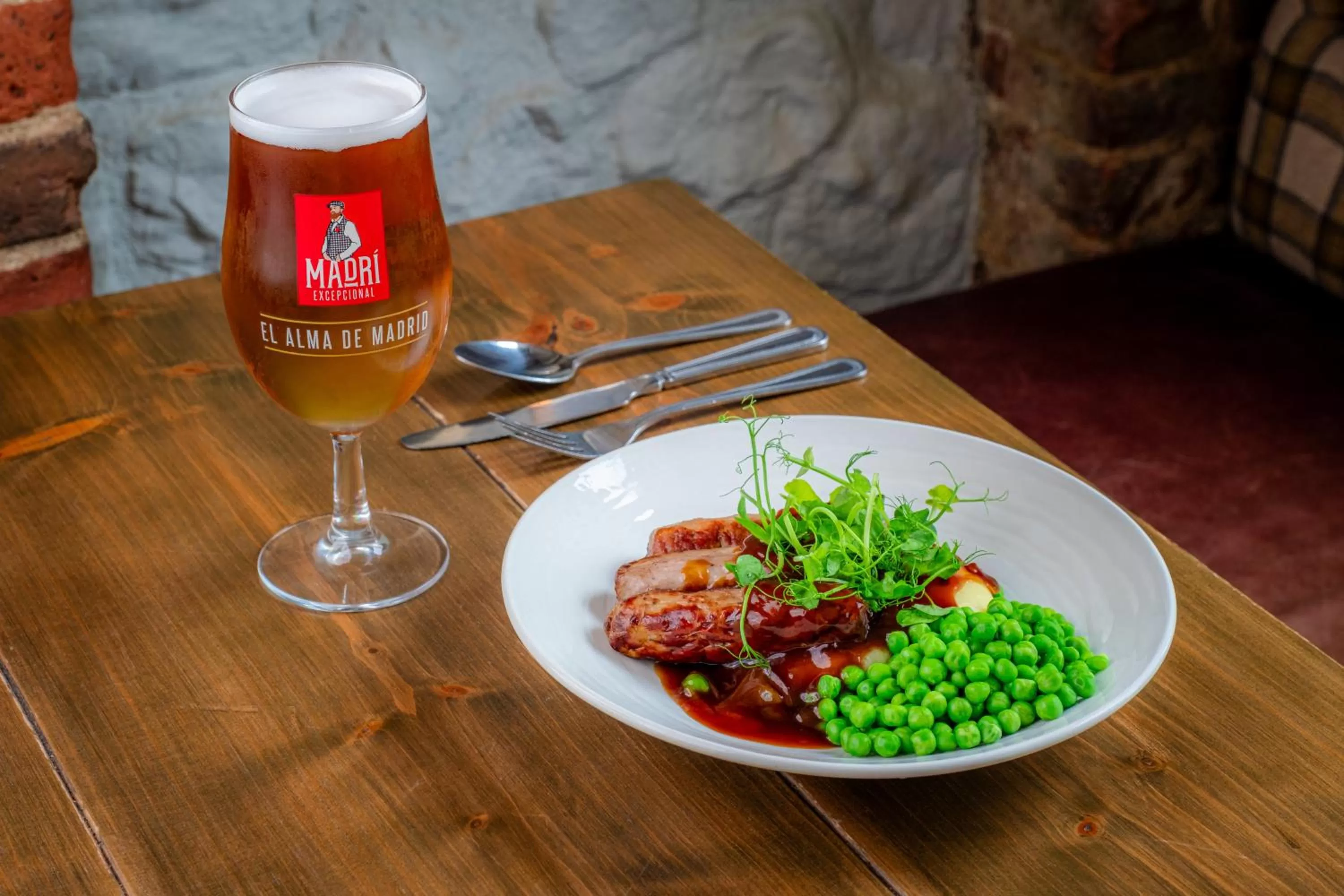 Food and drinks in The George Hotel