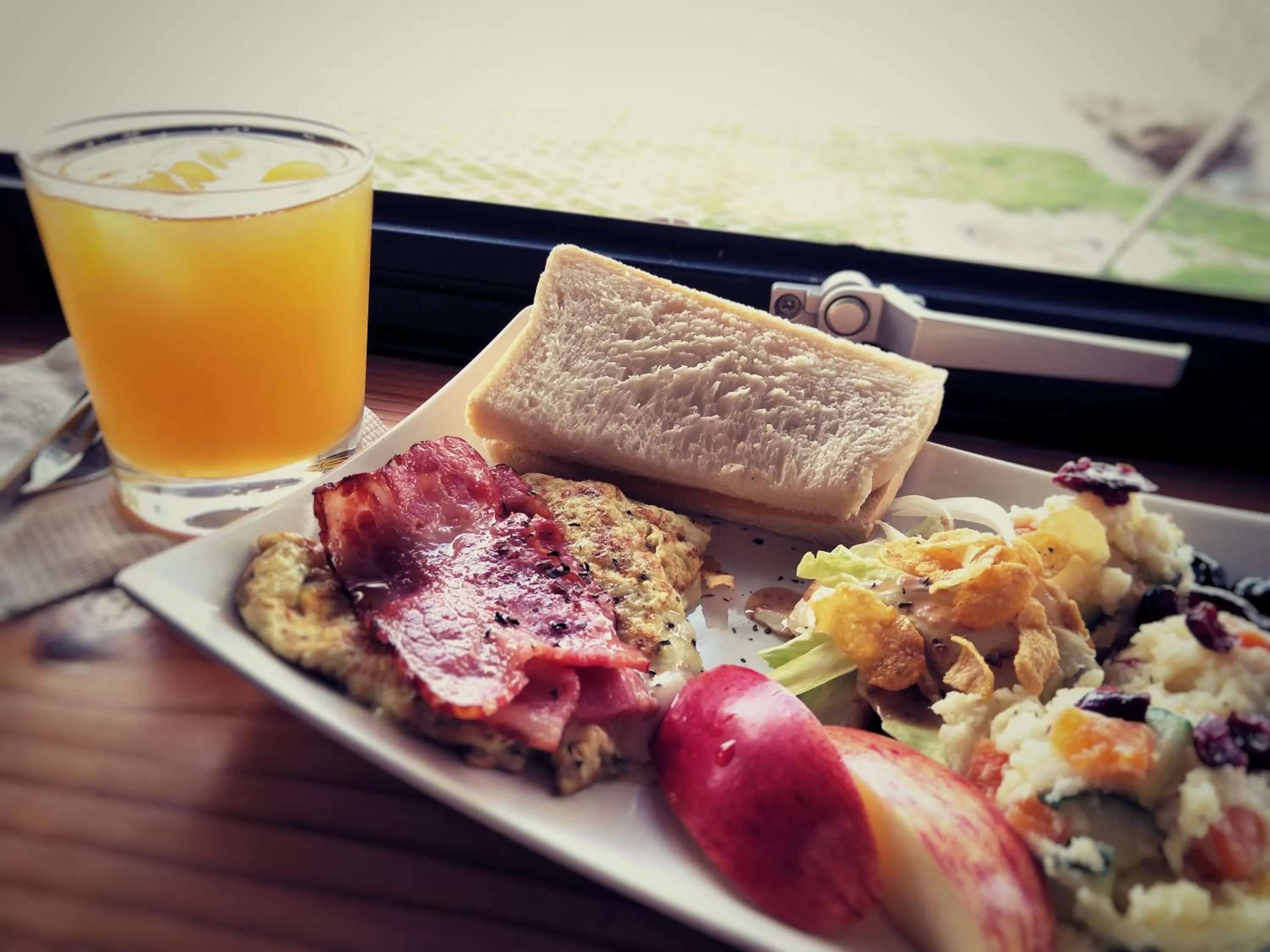 Food and drinks in Chillax Inn B&B