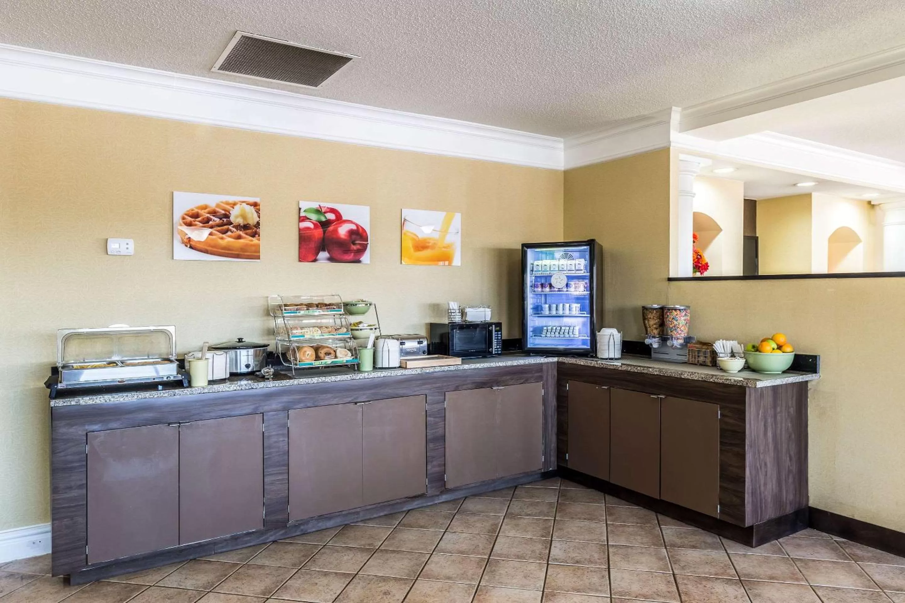 Restaurant/places to eat in Quality Inn Clemson near University