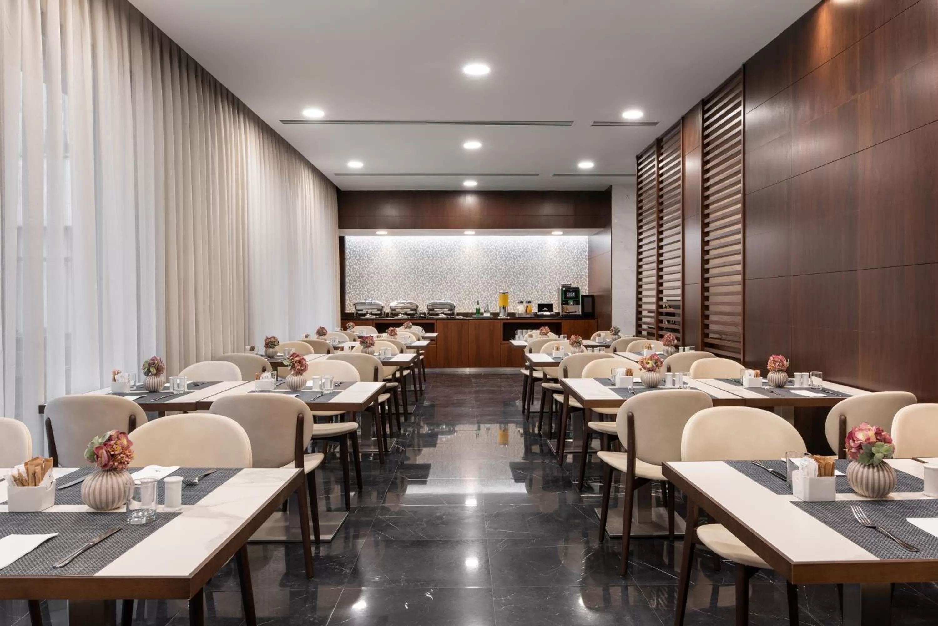 Restaurant/places to eat in Eurostars Das Letras