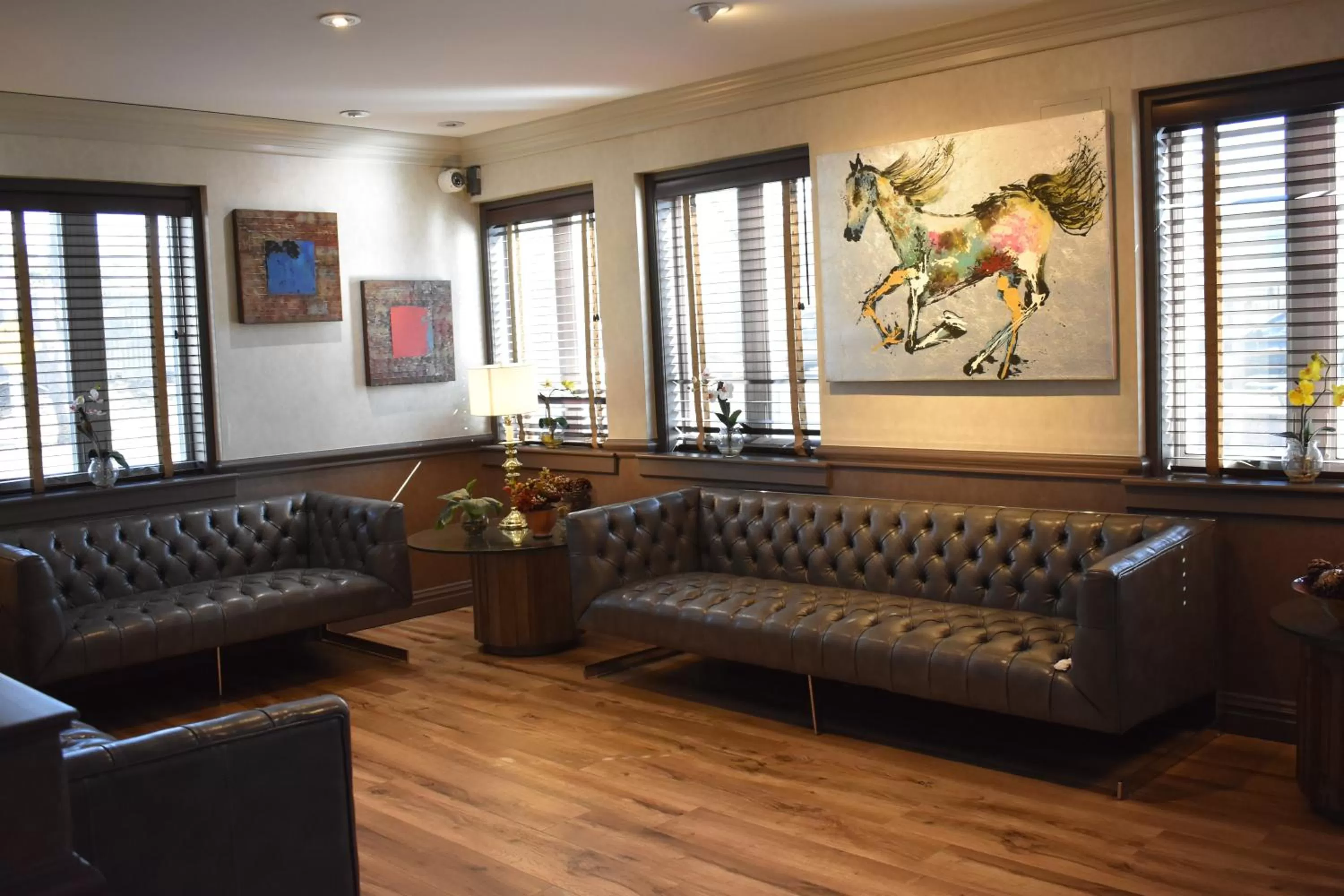 Lobby or reception in East Norwich Inn