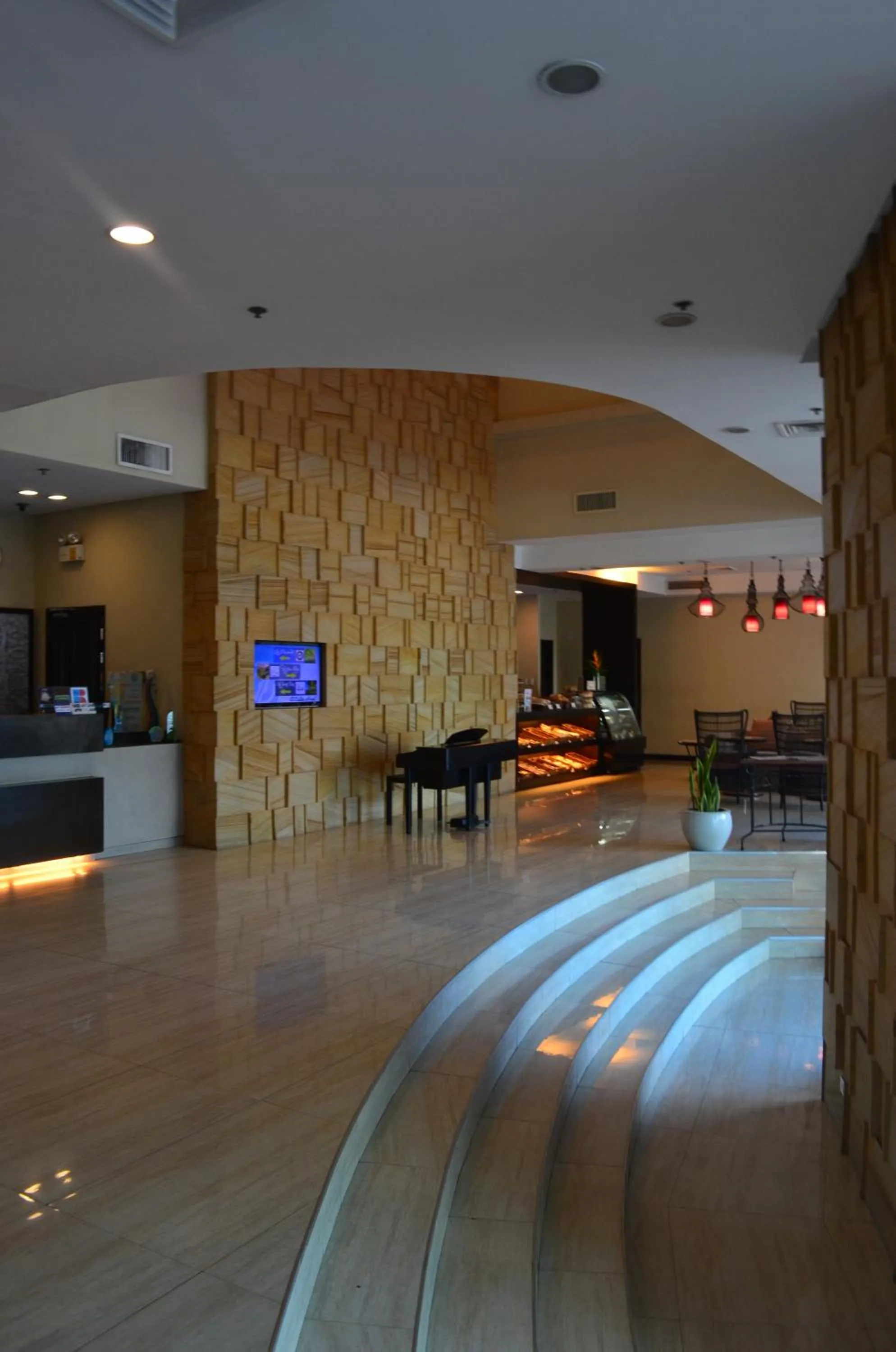 El Cielito Inn - Sta. Rosa