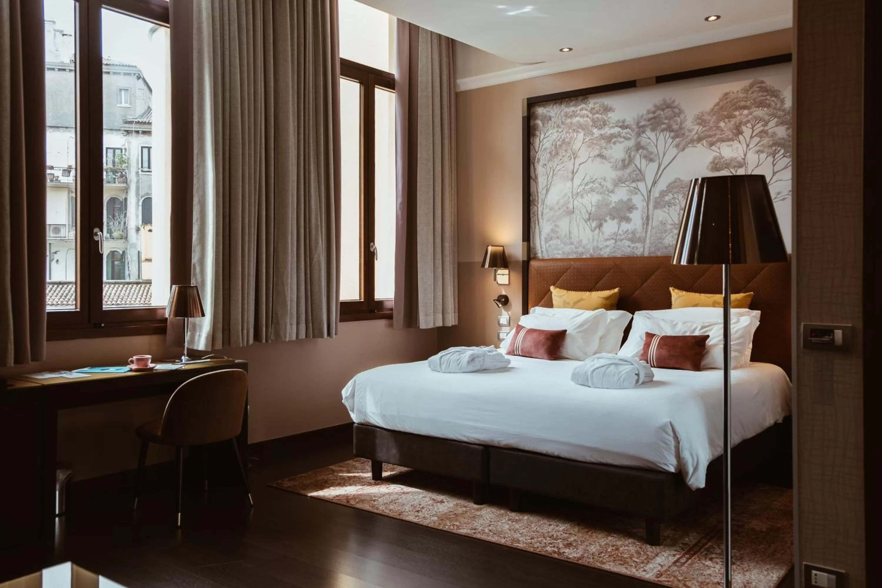 Photo of the whole room, Bed in Hotel Indigo Venice - Sant'Elena by IHG