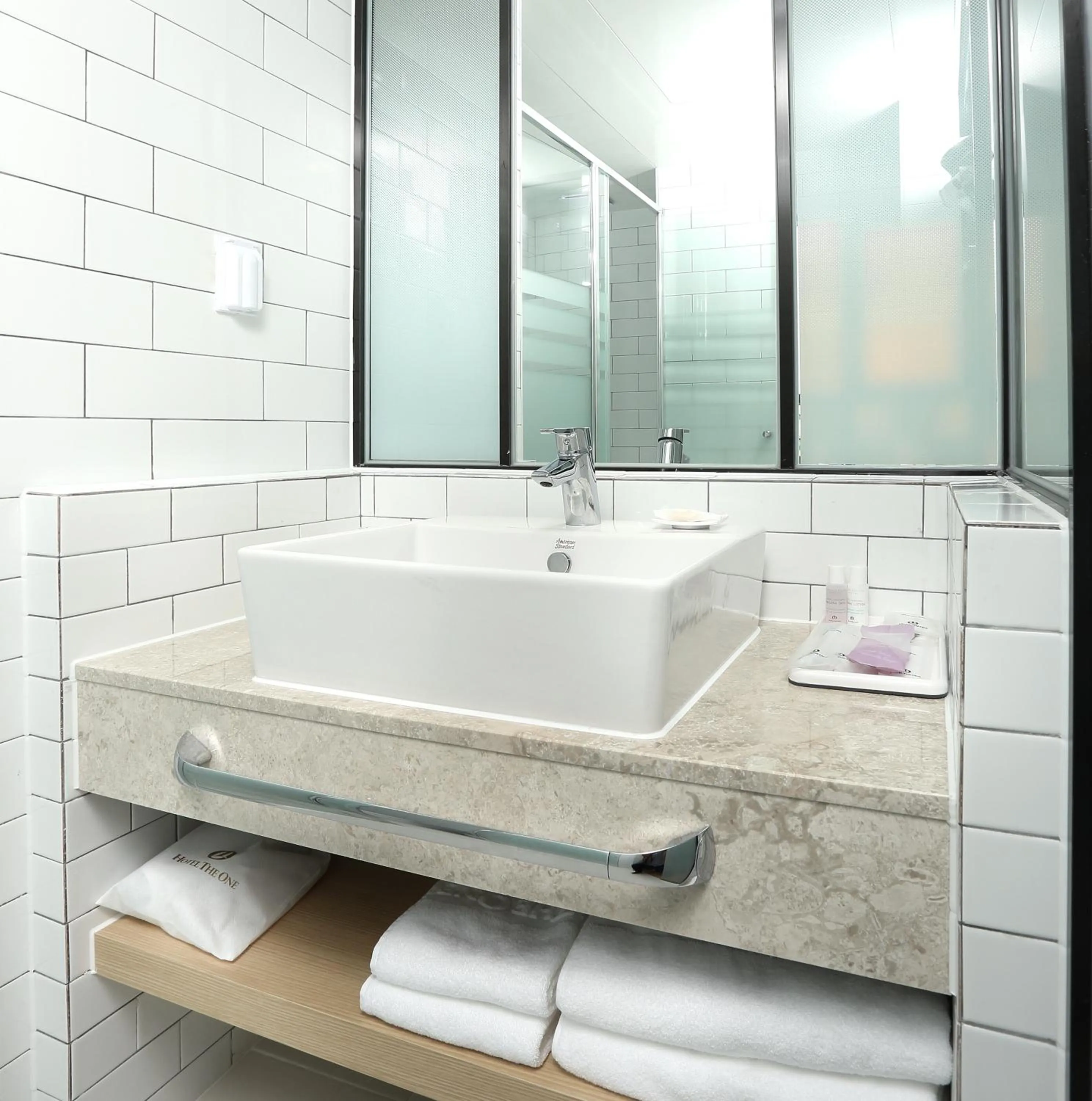 Bathroom in Hotel The One