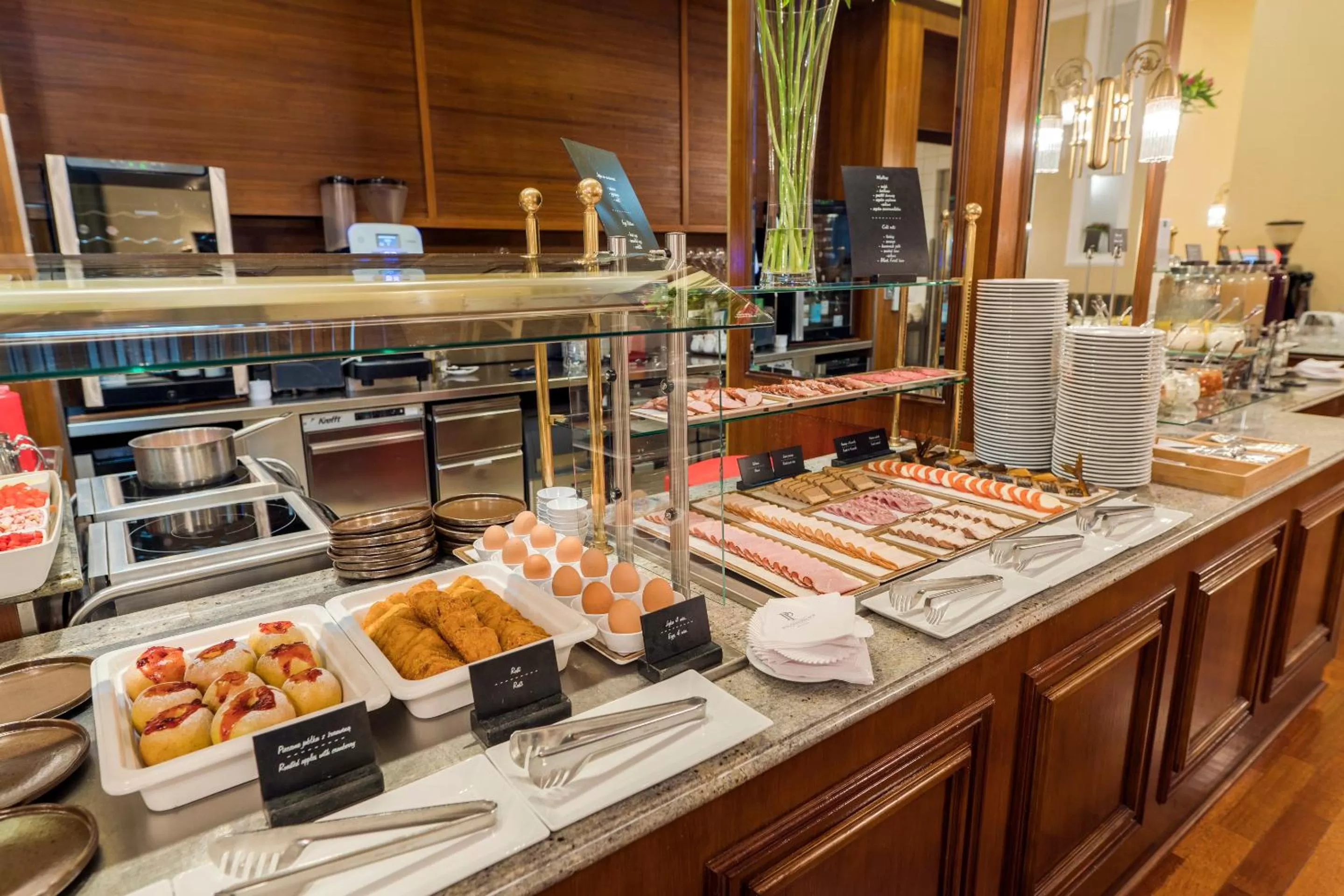 Buffet breakfast in Hotel Polonia Palace