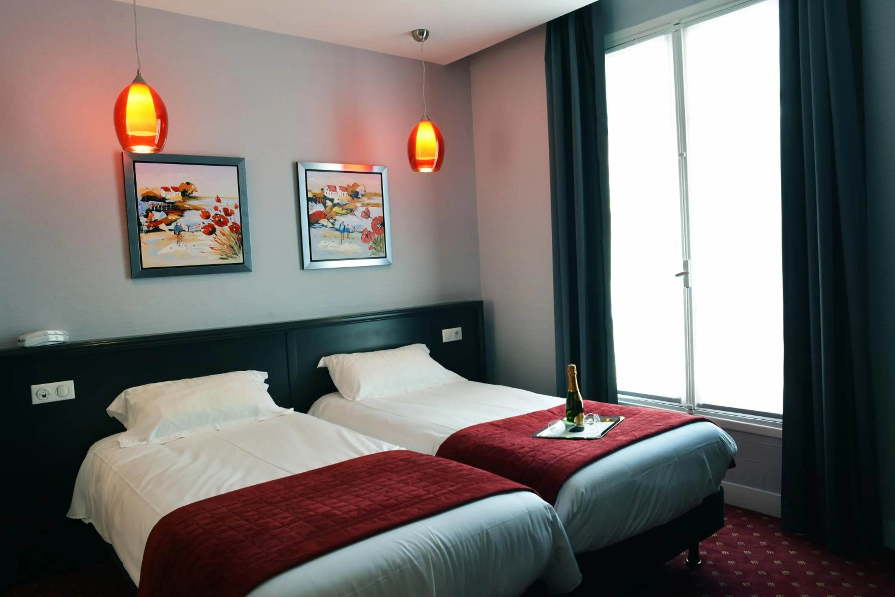 Photo of the whole room, Bed in Hotel du Pré