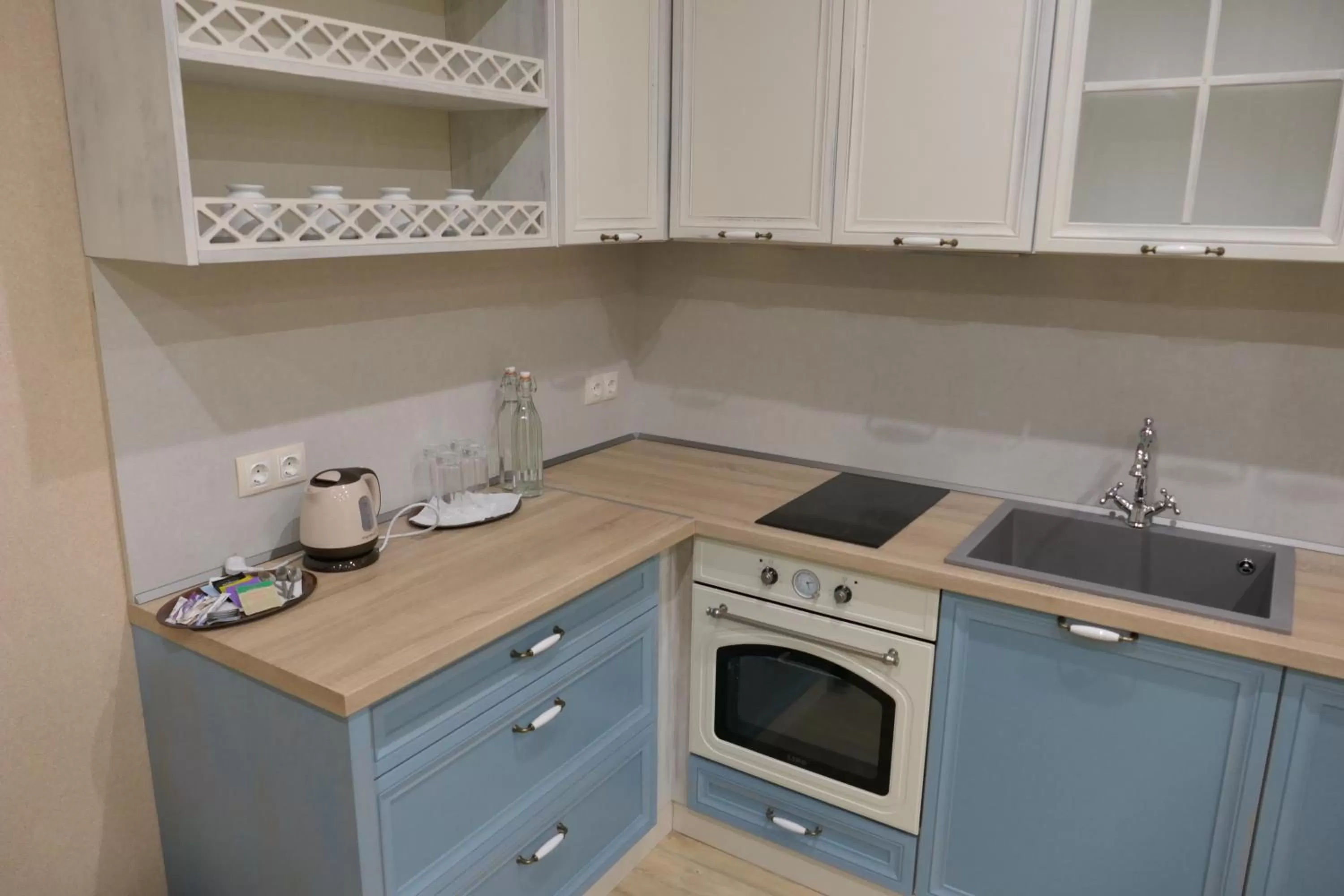 Coffee/tea facilities in Hotel MEDITERRANEO