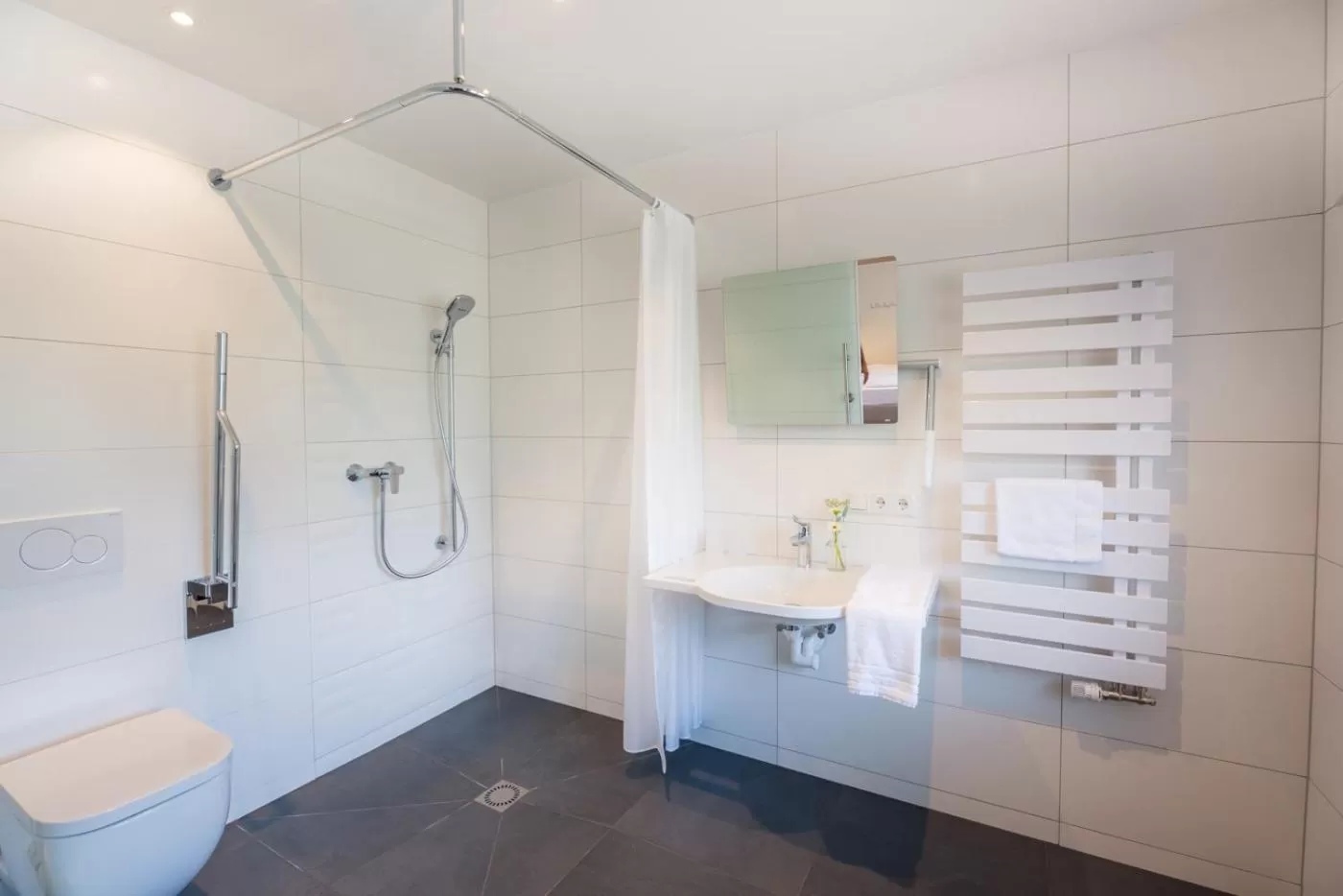 Bathroom in Hotel & Restaurant Mühlenglück