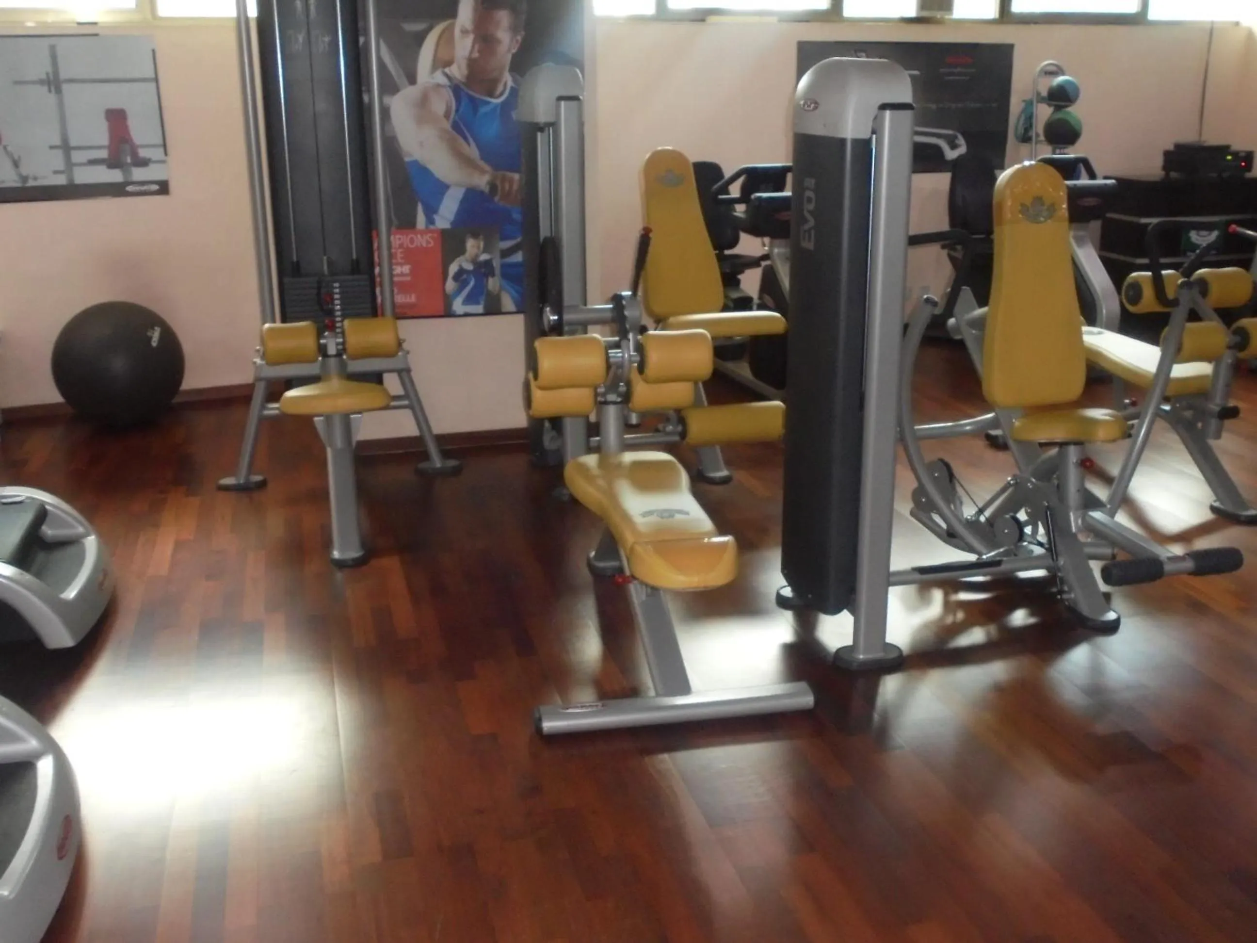 Fitness centre/facilities in Saro Maria Hotel