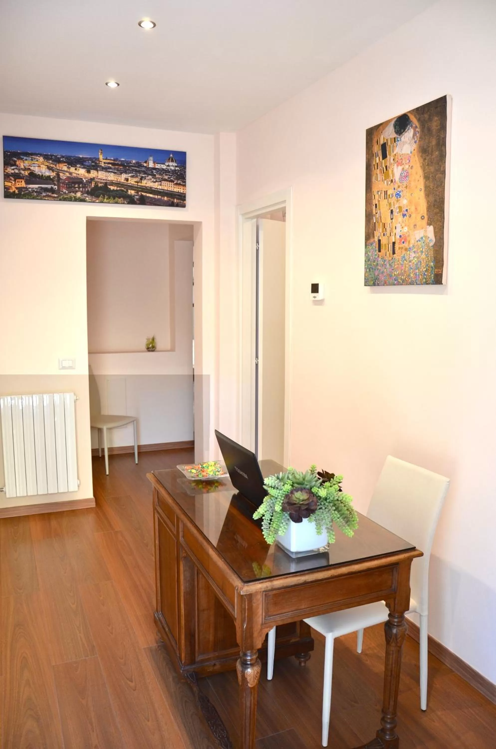 Decorative detail in Florence Stadium B&B