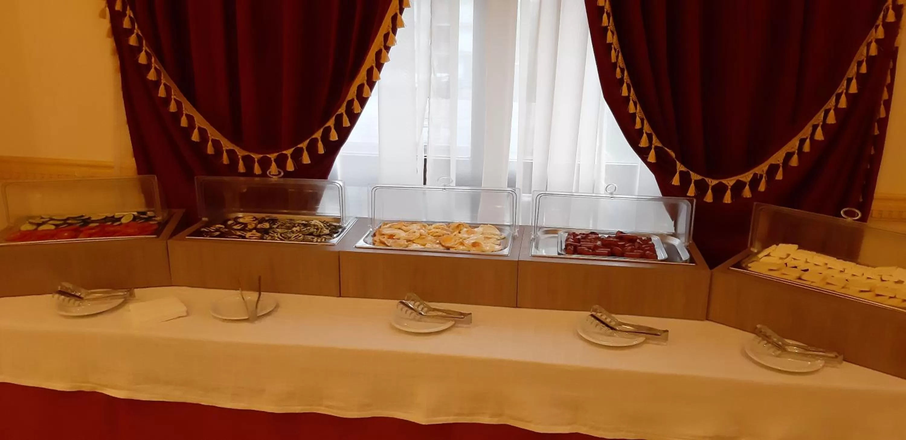 Banquet/Function facilities, Banquet Facilities in Luani ARTE