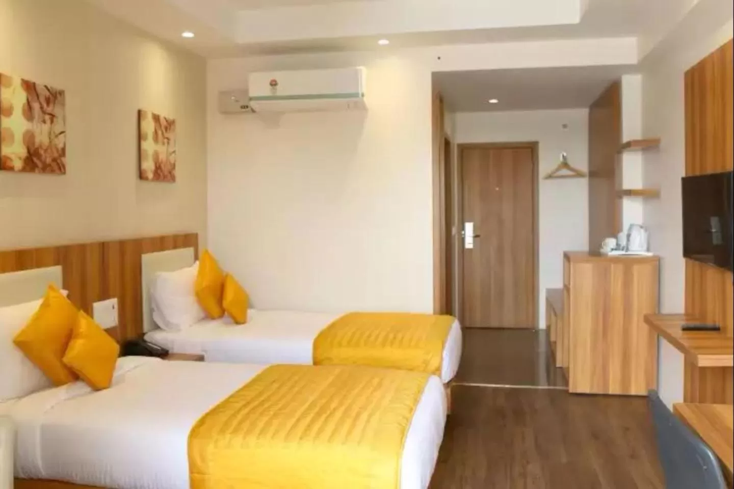Golden Premium with Balcony Rooms in Le Roi Udaipur
