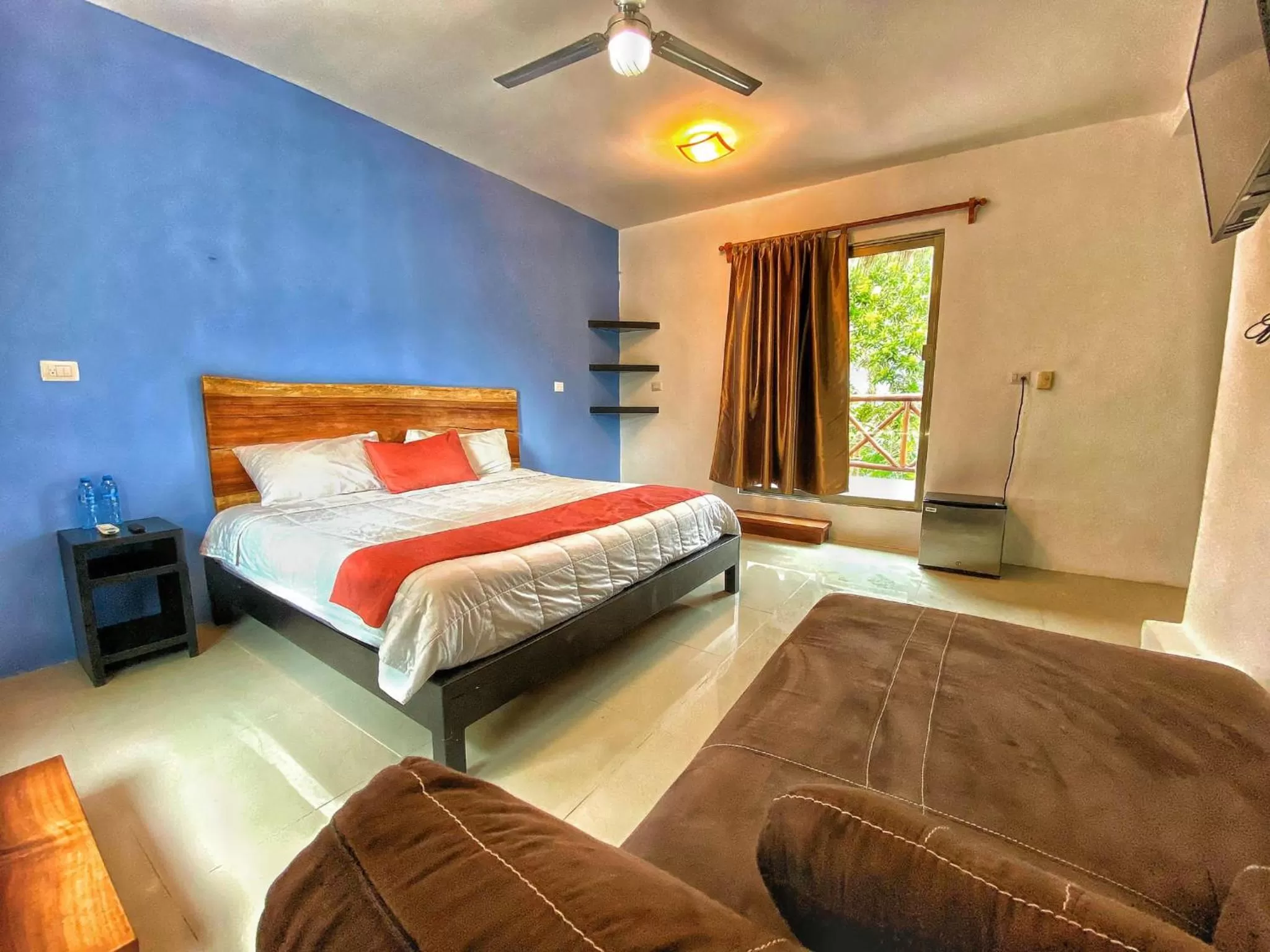 Deluxe Double Room with Balcony and Sea View in Hotel Boutique Las Nubes Bacalar