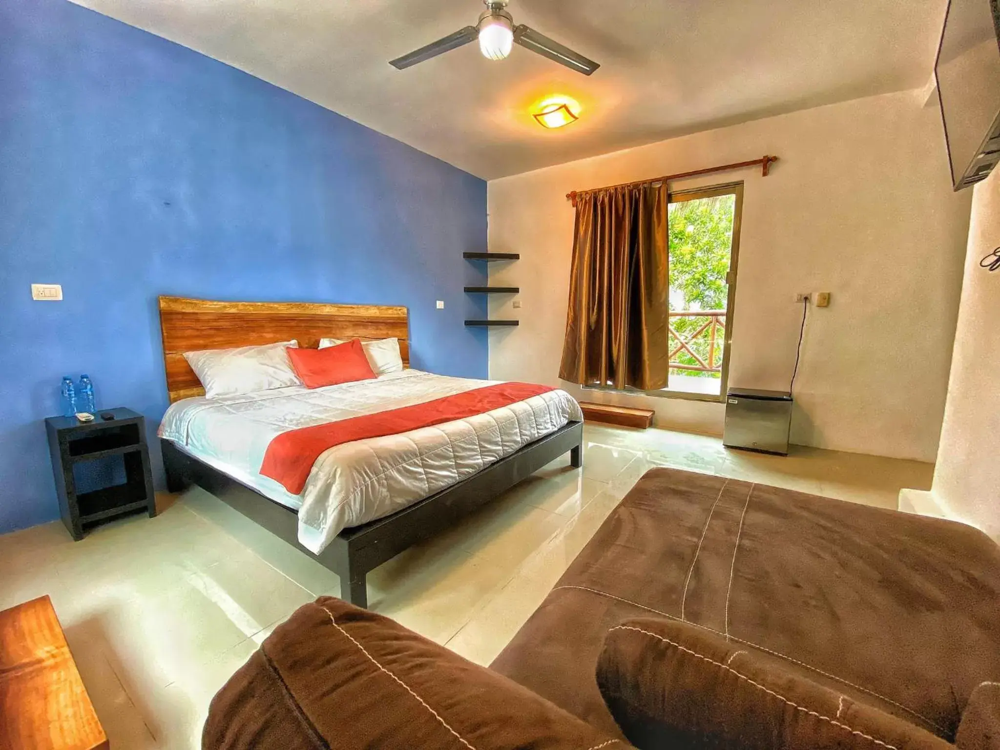 Deluxe Double Room with Balcony and Sea View in Hotel Boutique Las Nubes Bacalar Deluxe Double Room with Balcony and Sea View in Hotel Boutique Las Nubes Bacalar