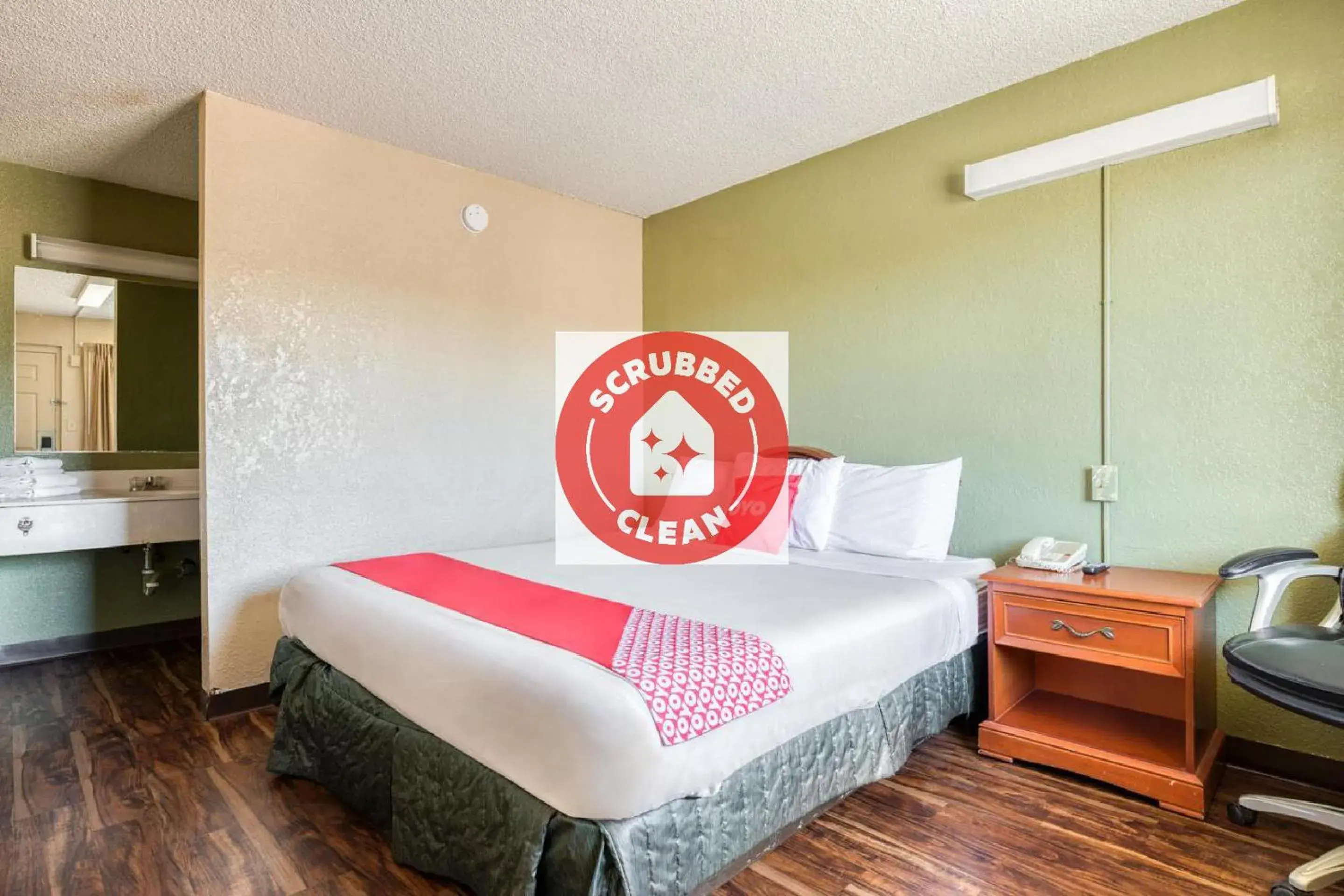 Bedroom in OYO Hotel Tucson Downtown Bedroom in OYO Hotel Tucson Downtown