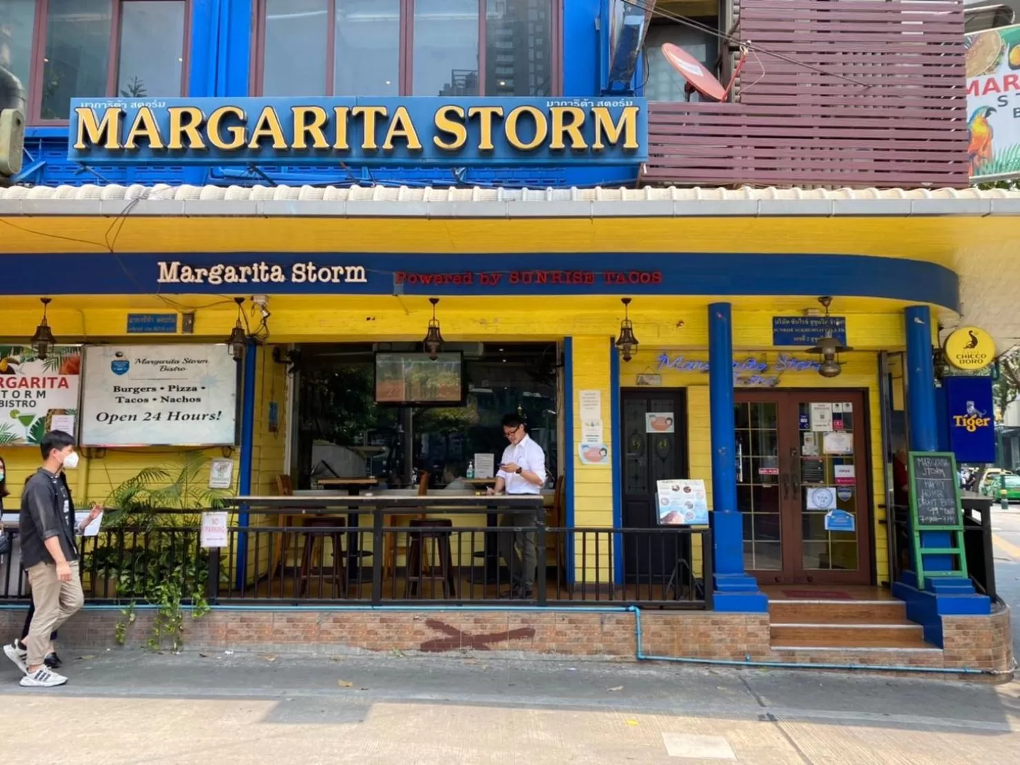 Restaurant/places to eat in Miami Hotel Bangkok