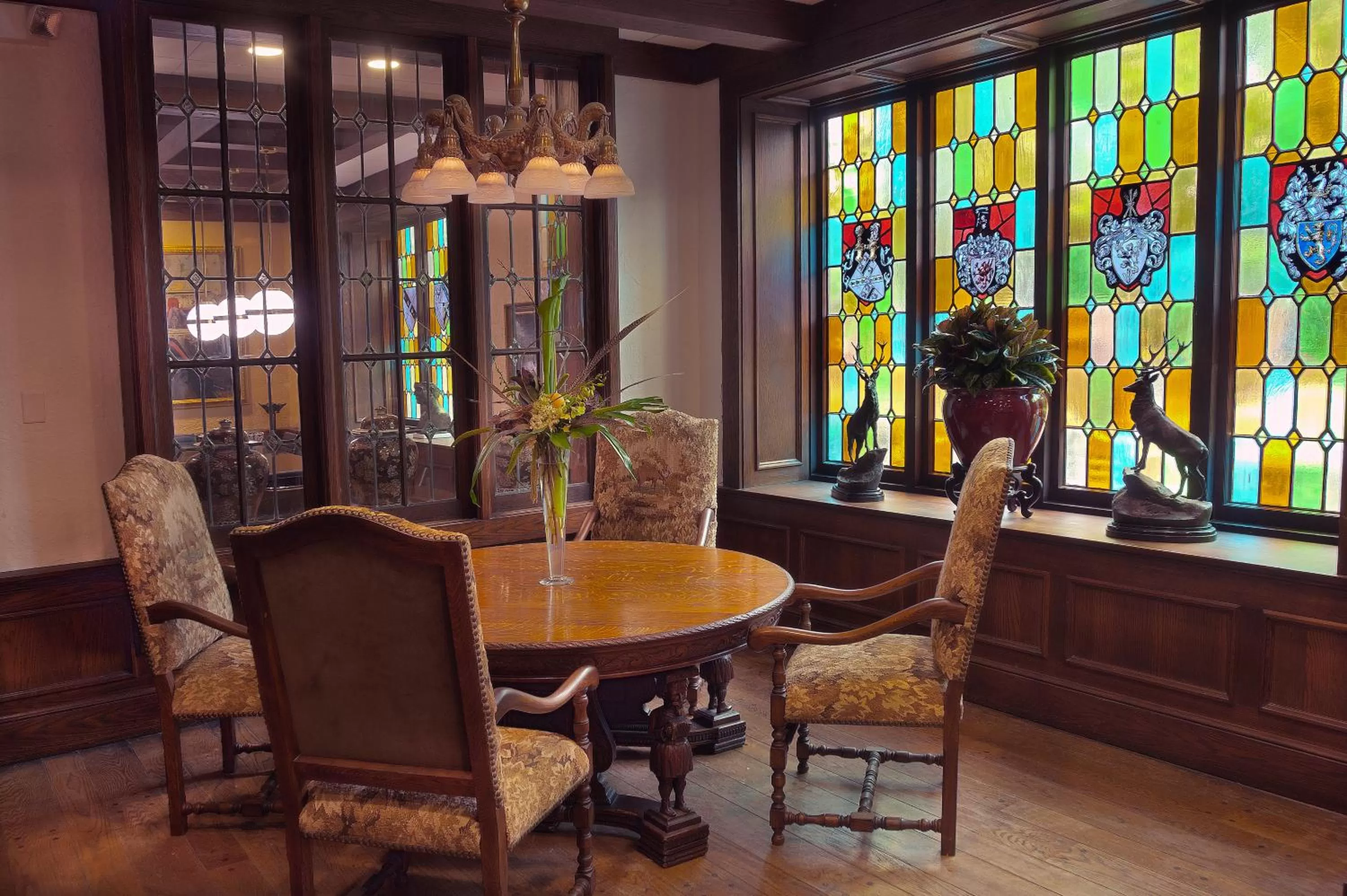 Restaurant/places to eat in The Cheshire