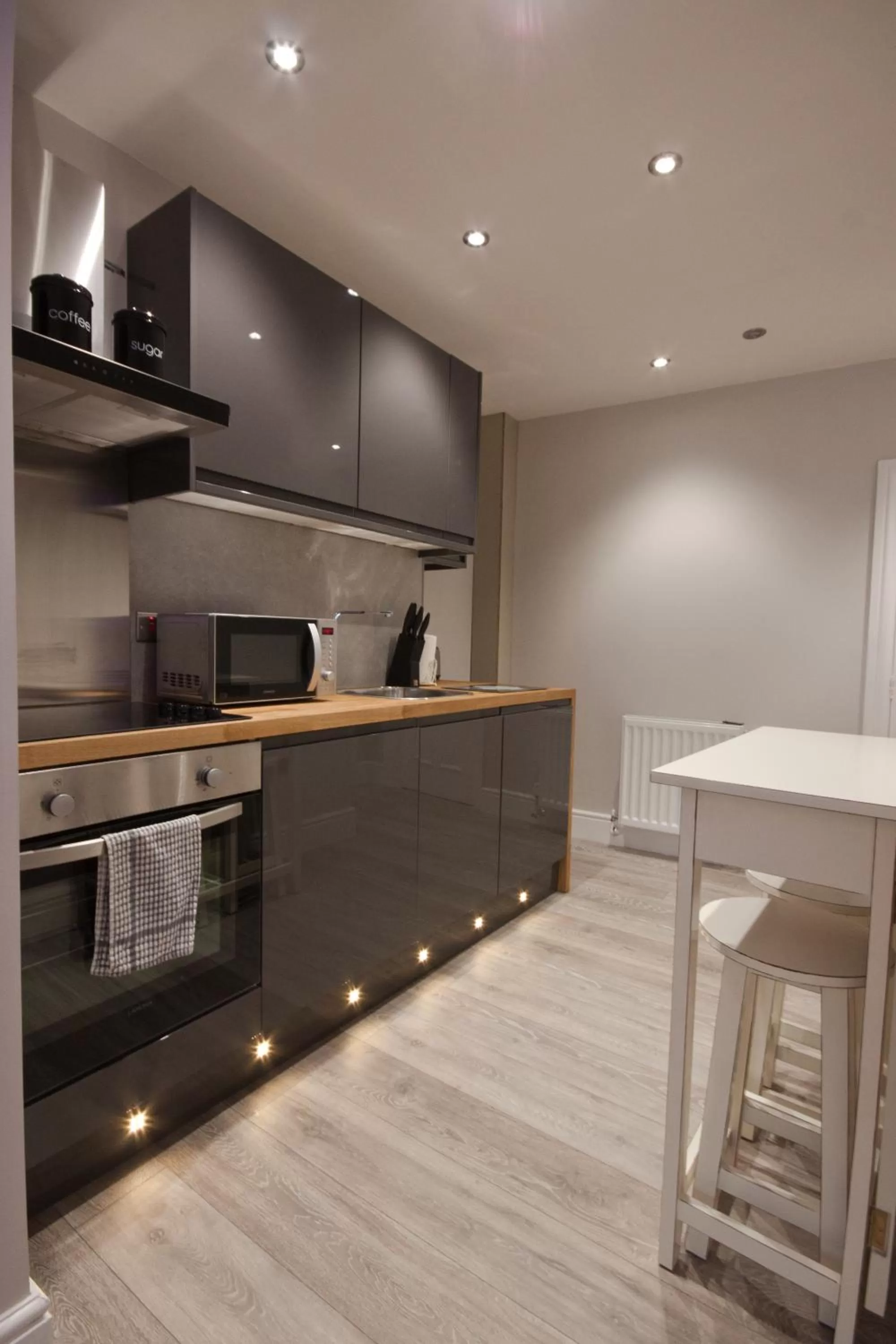 Kitchen or kitchenette in Goodramgate Apartments