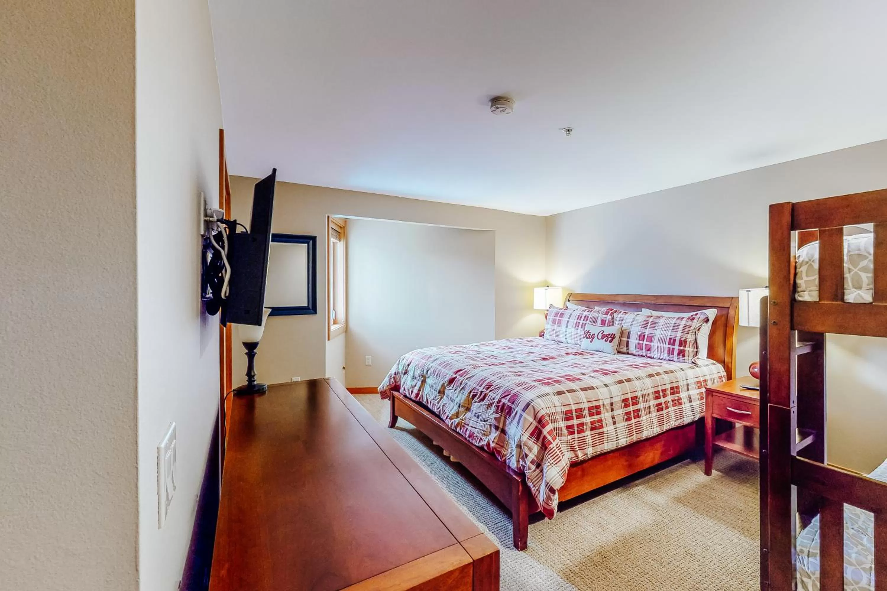 Bed in Driftin' Cabanas