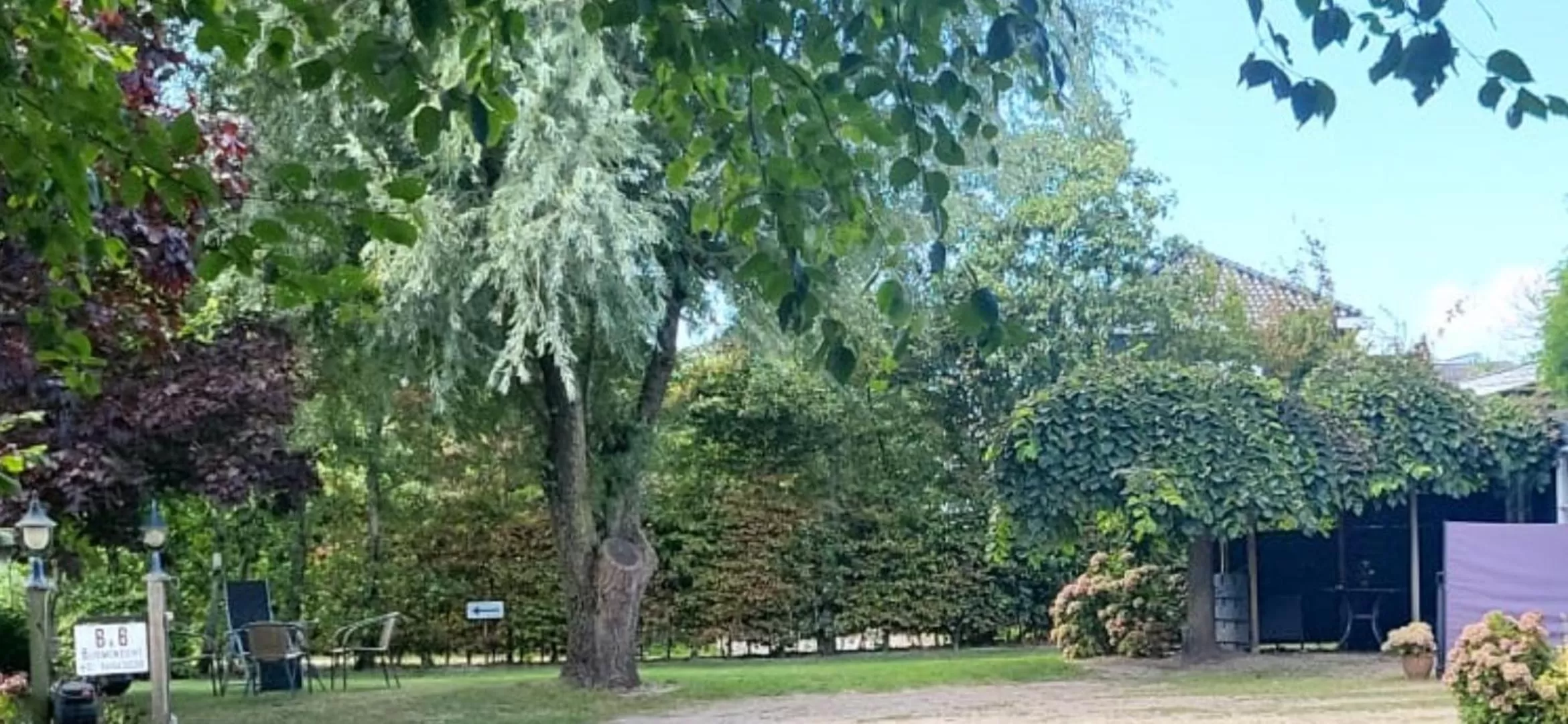 Garden in LUXE Bloemenzicht 4 personen, BnB, 10 minuten van zee