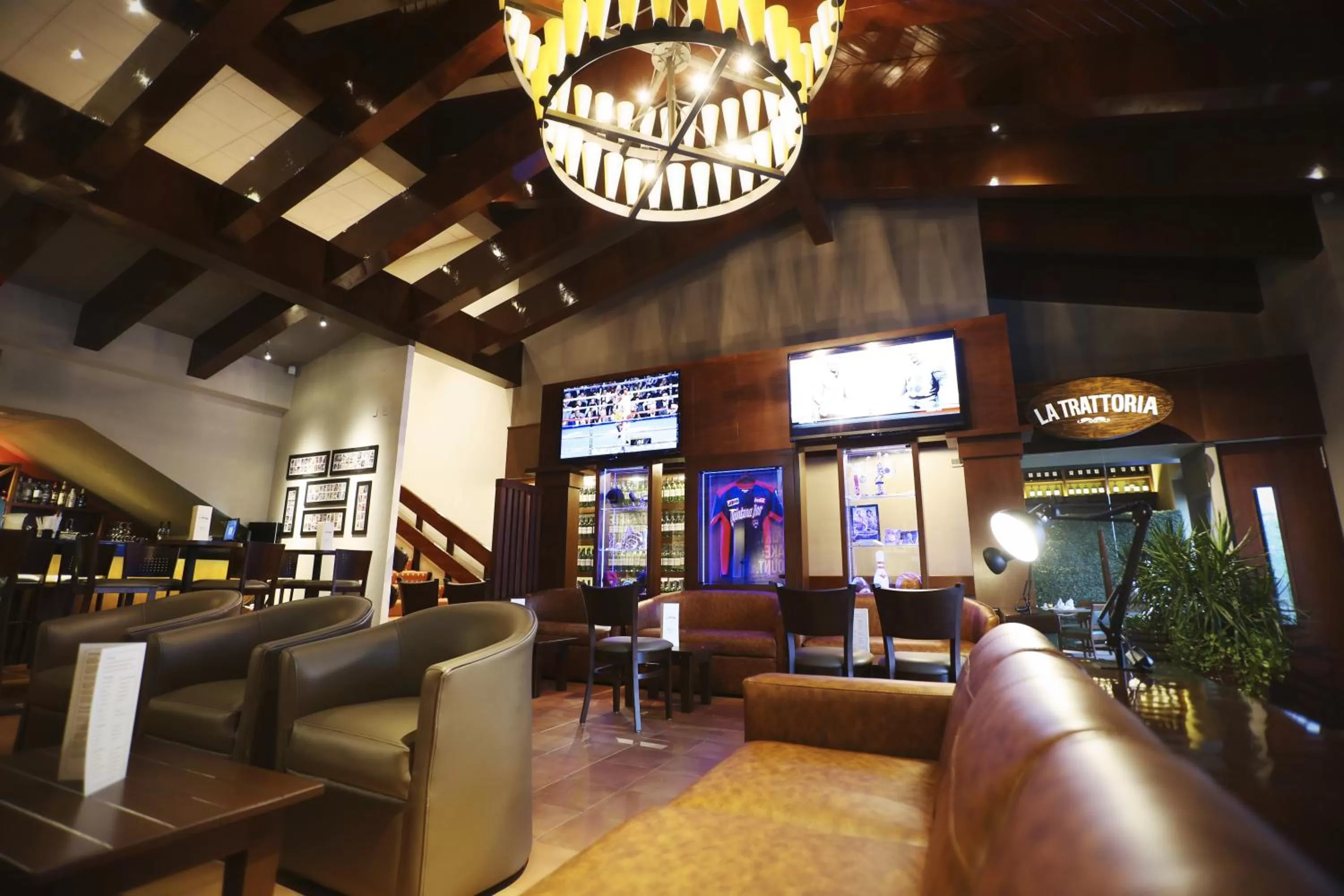 Lounge or bar in The Royal Cancun All Villas Resort