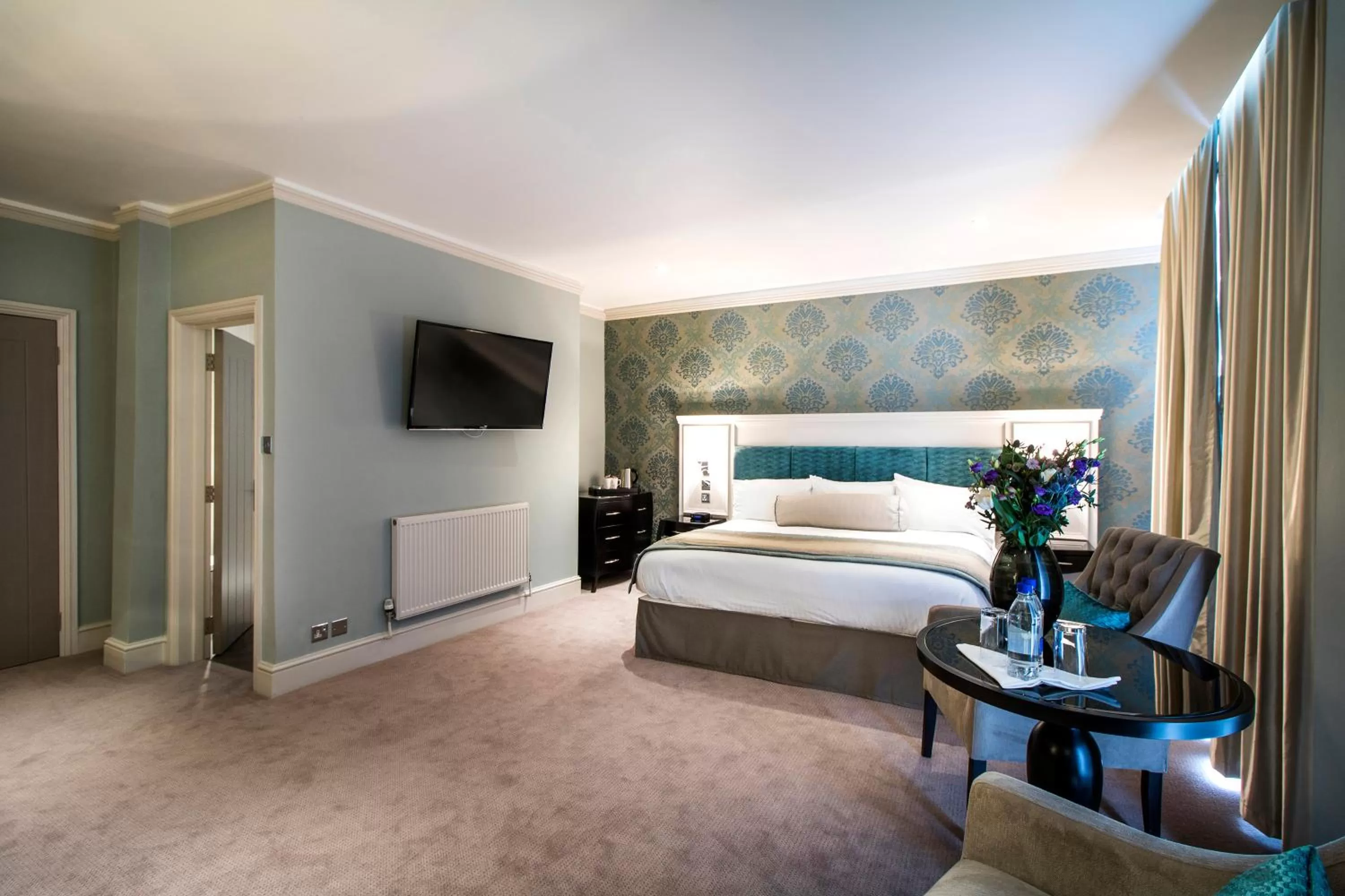 Bedroom, Bed in The Swan Hotel, Wells, Somerset - The Coaching Inn Group