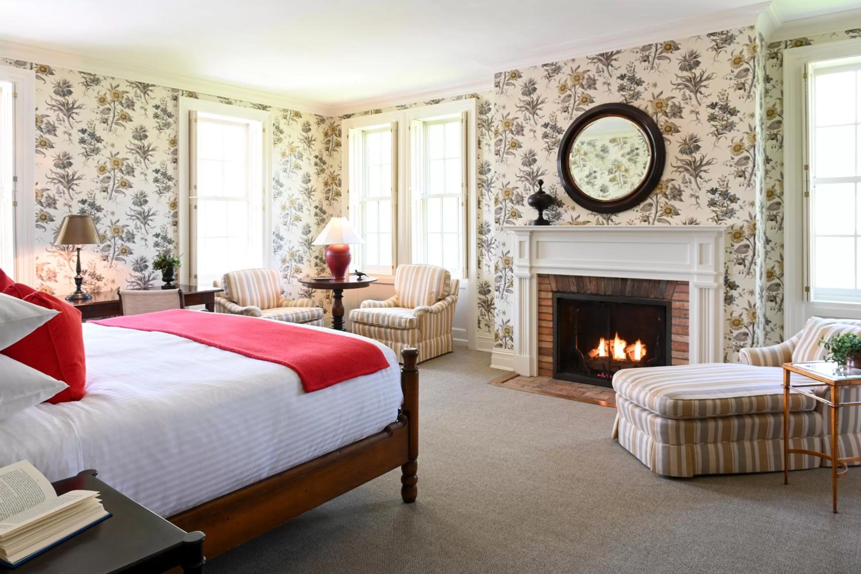 Bedroom, Bed in Inns of Aurora Resort & Spa