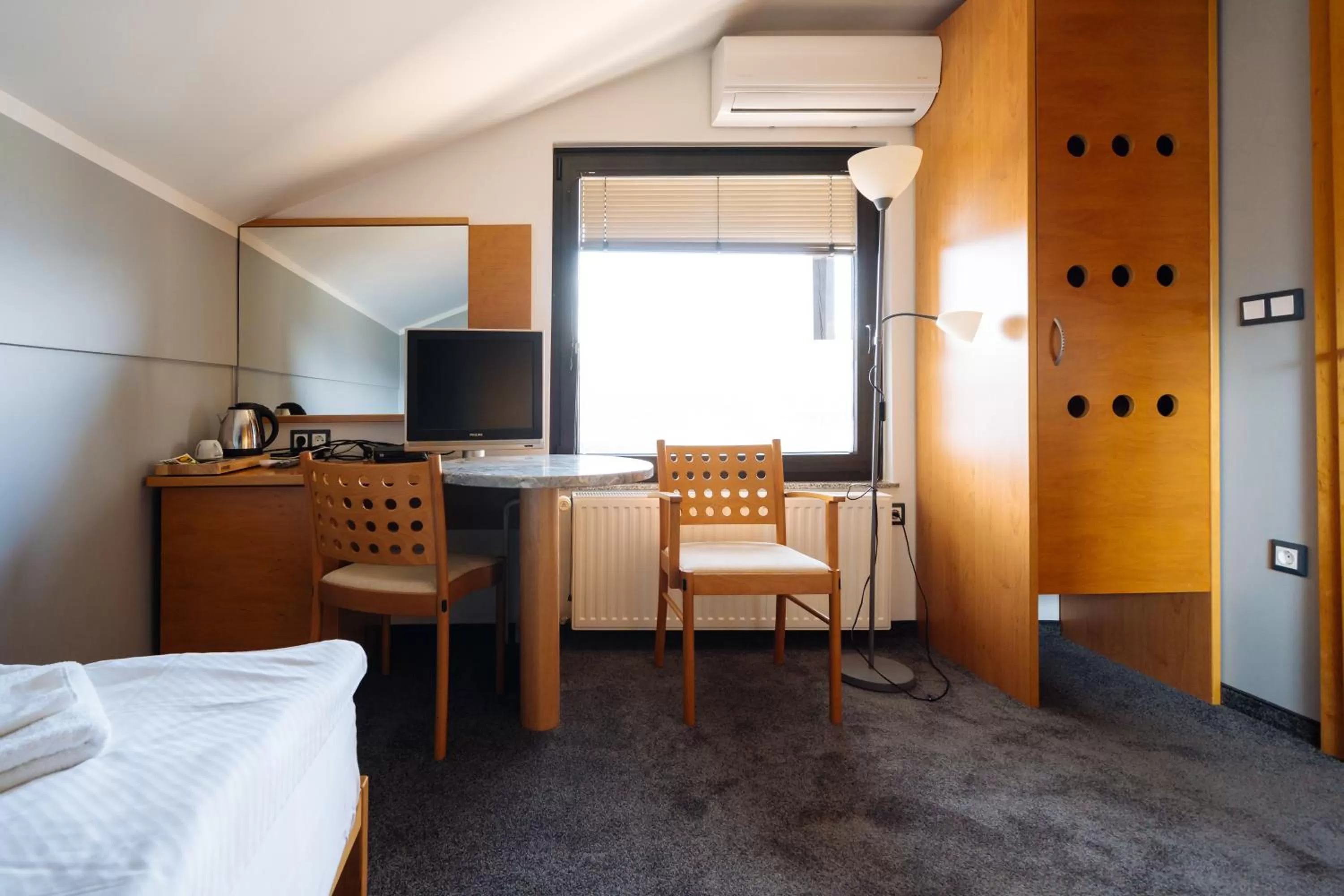 Photo of the whole room, TV/Entertainment Center in Hotel GH Kolinska