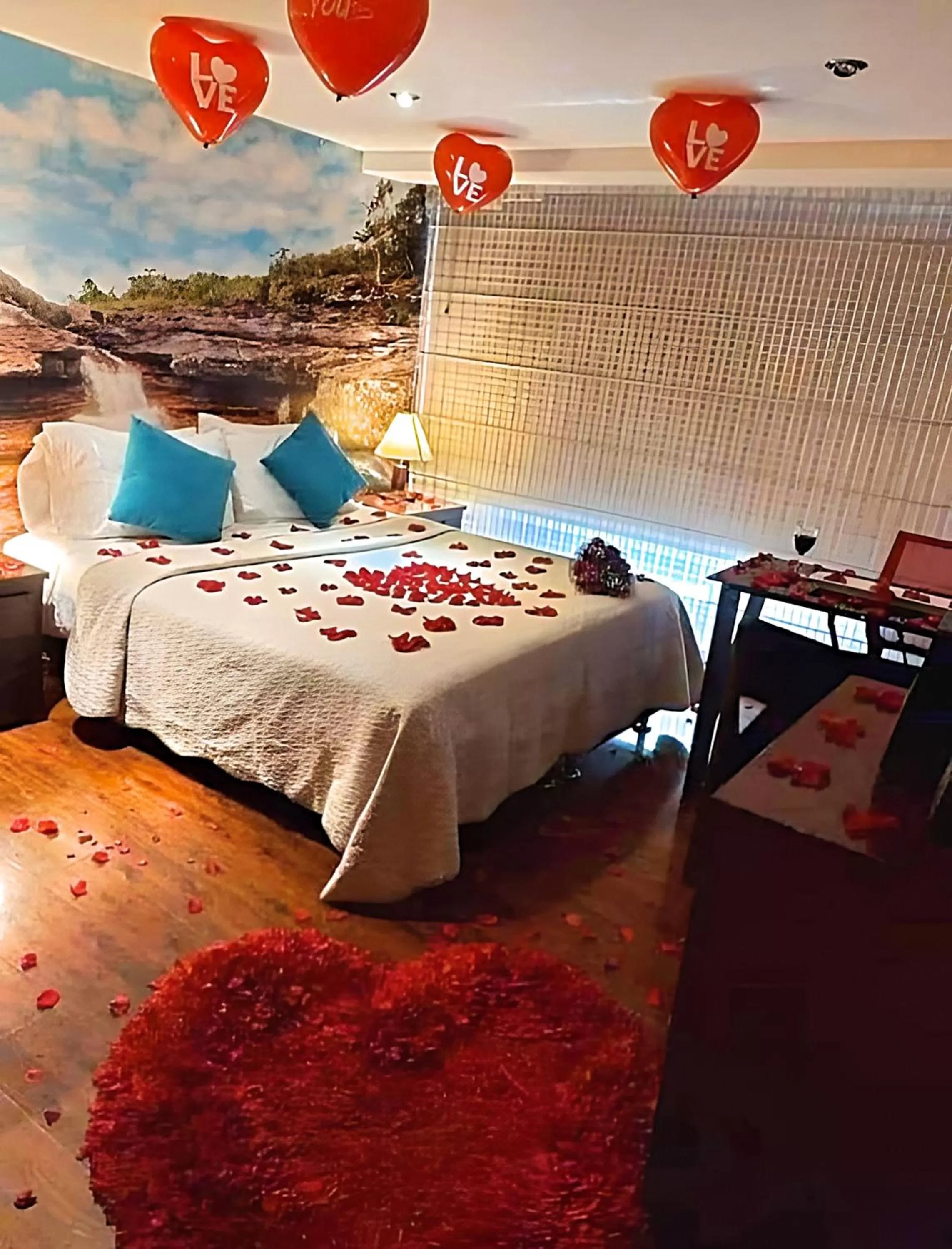 Photo of the whole room in Hotel Santa Cruz Bogotá