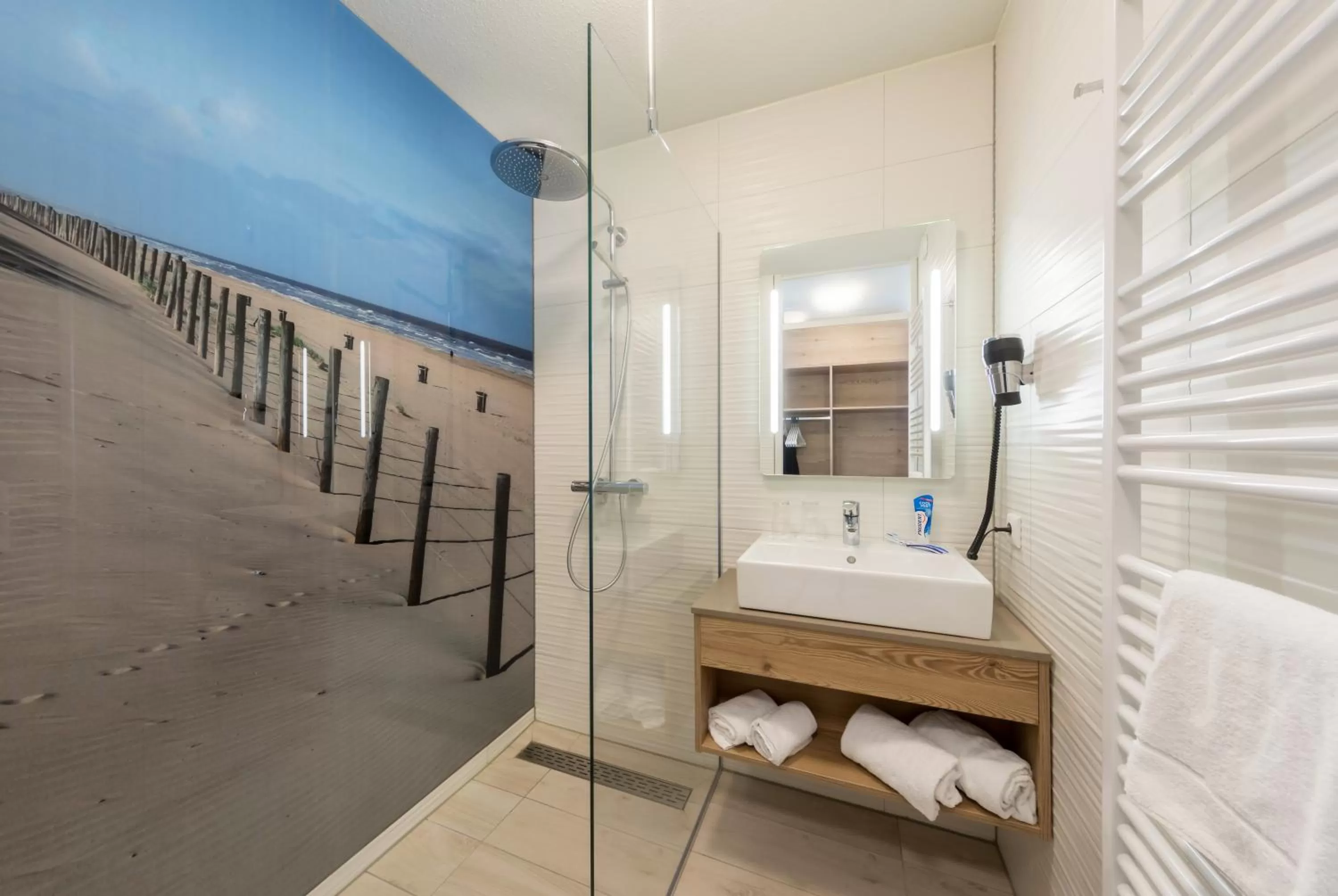 Shower in Beachhotel Zandvoort by Center Parcs