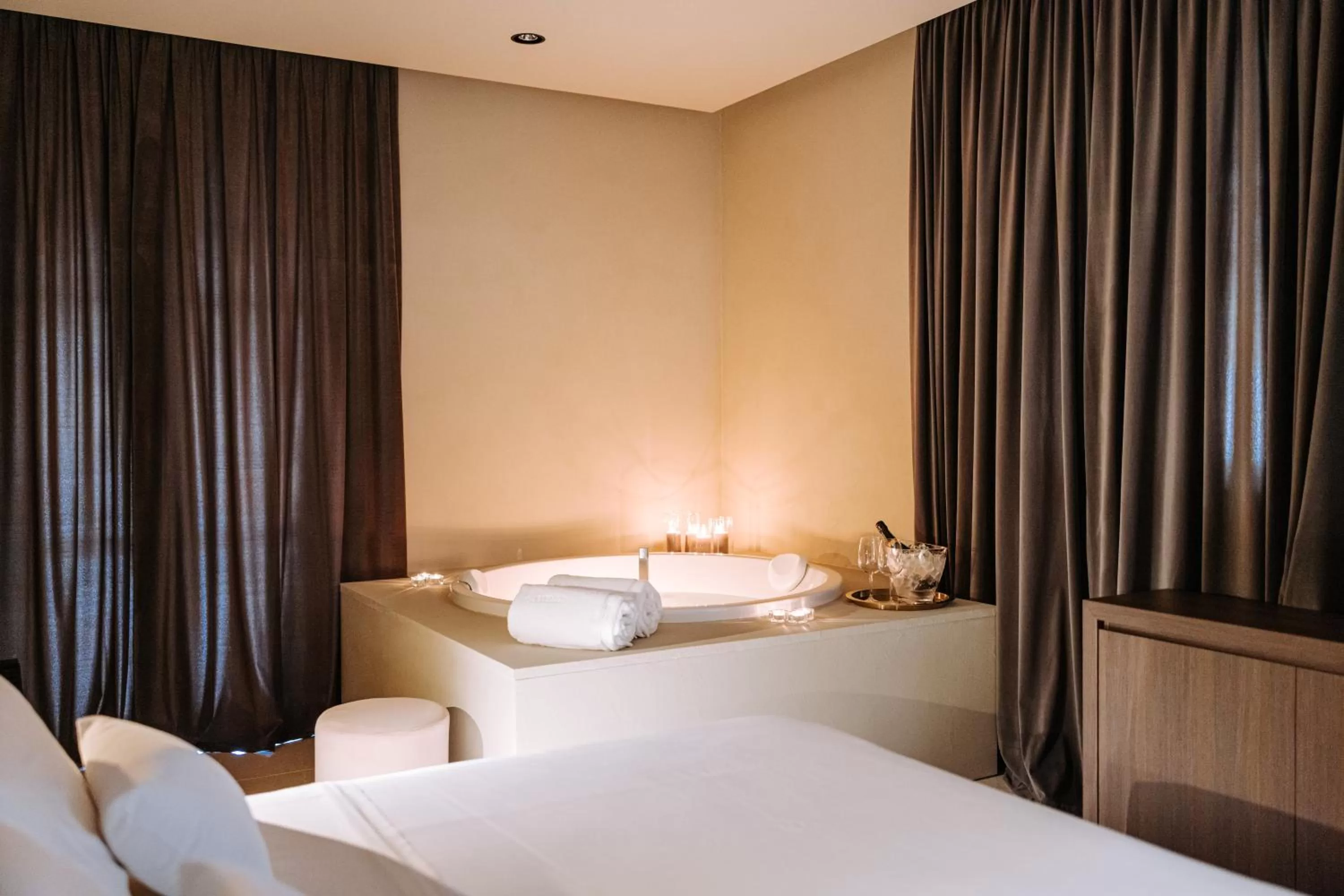 Bed in Suite1212 - Bandiera