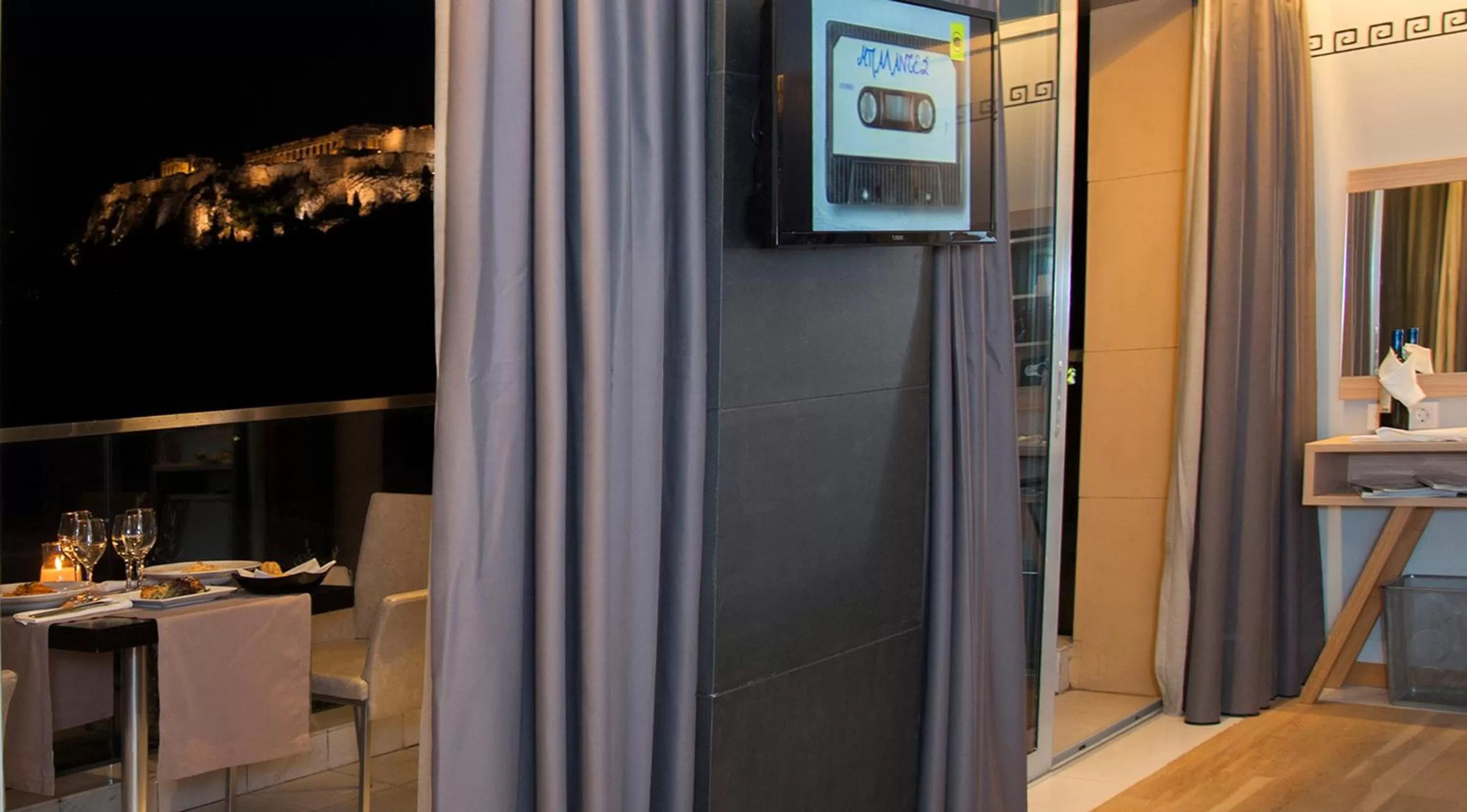 Bedroom in Hotel Thissio