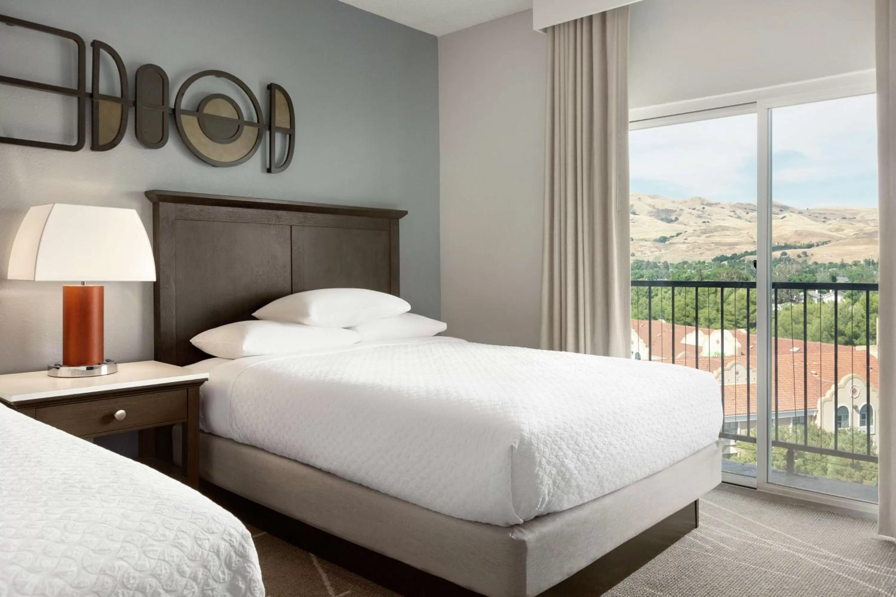 View (from property/room), Bed in Embassy Suites by Hilton Milpitas Silicon Valley