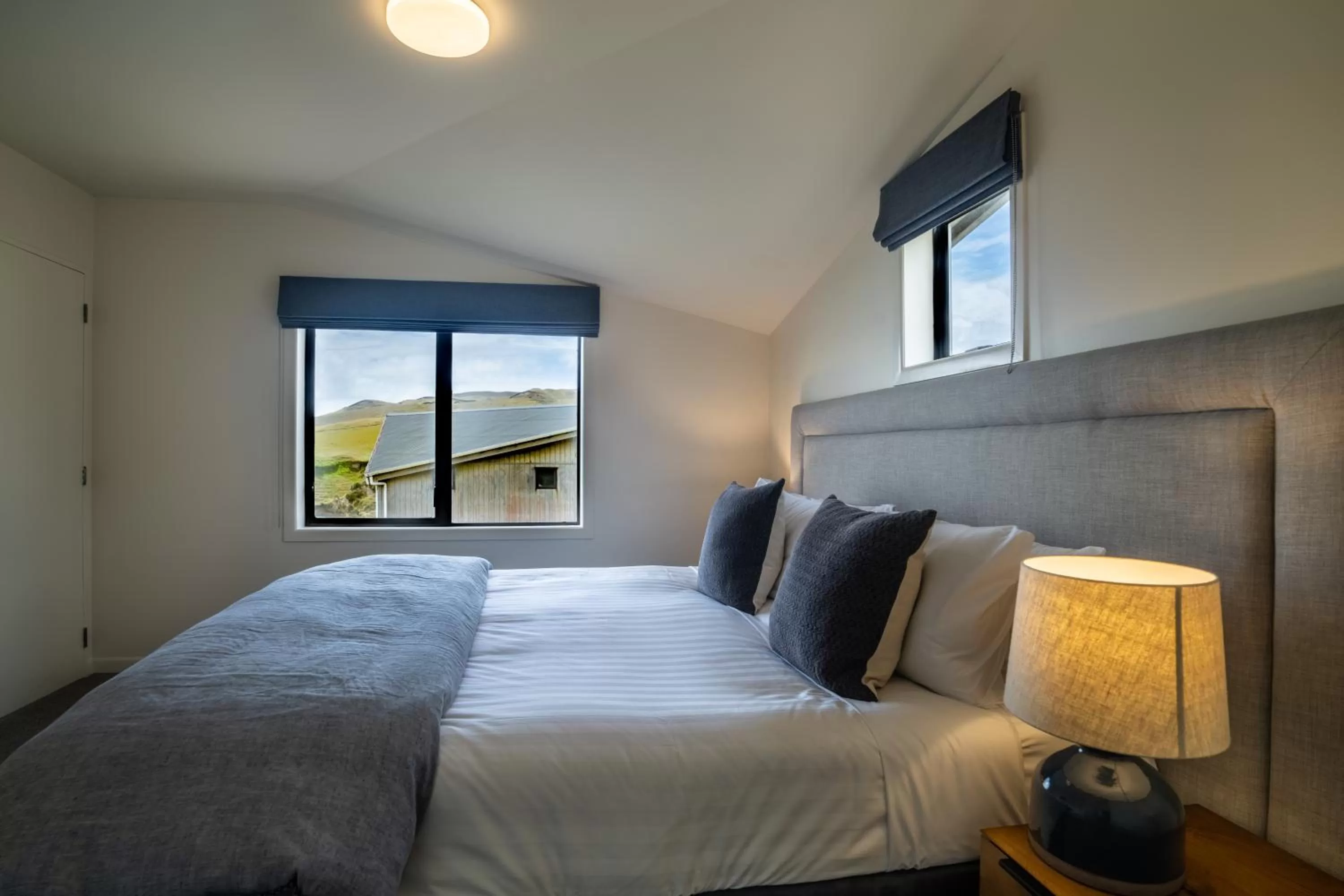 Bedroom, Bed in Castaways Resort